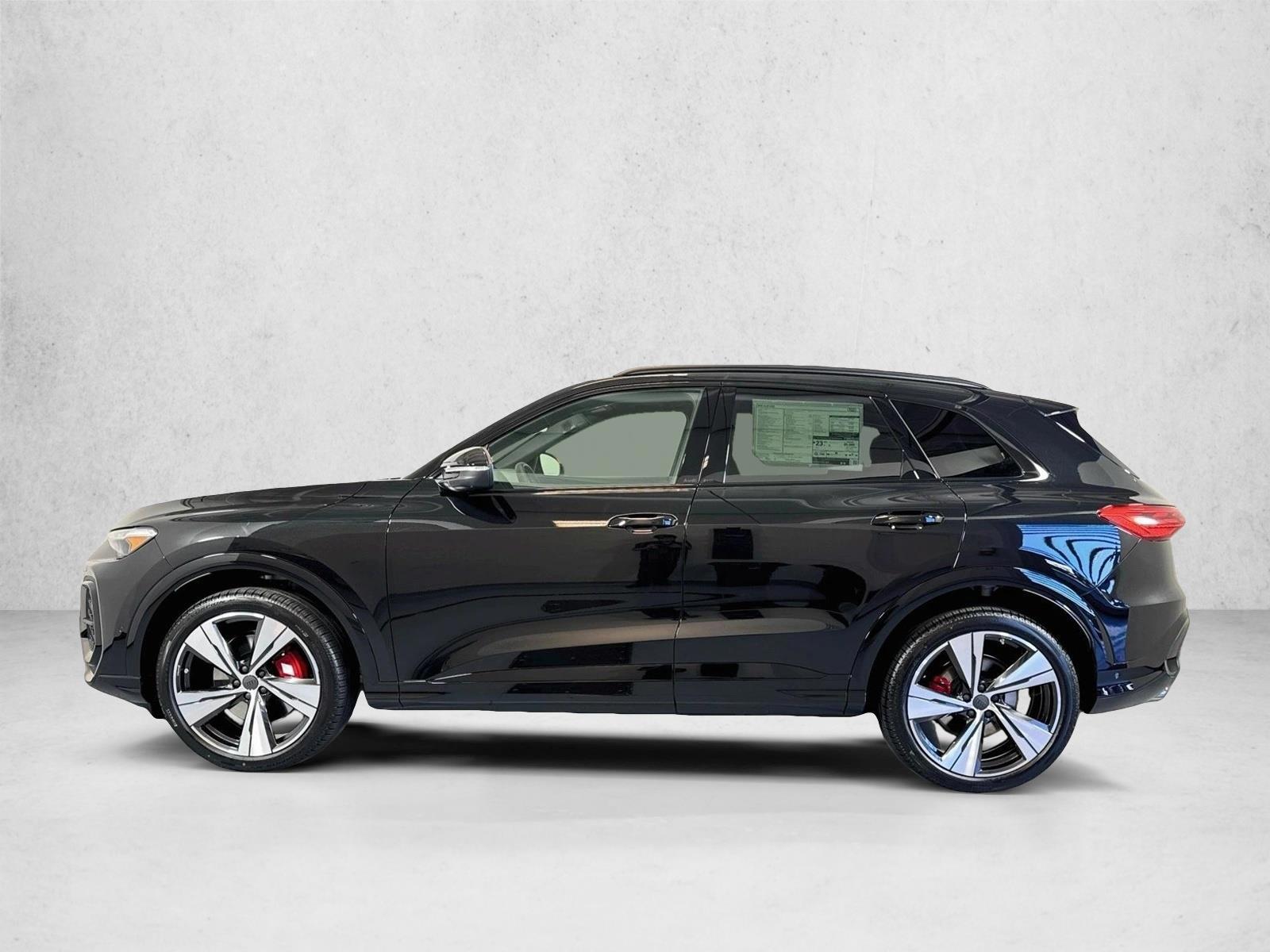 Thumbnail: 2026 Audi SQ5 - 2