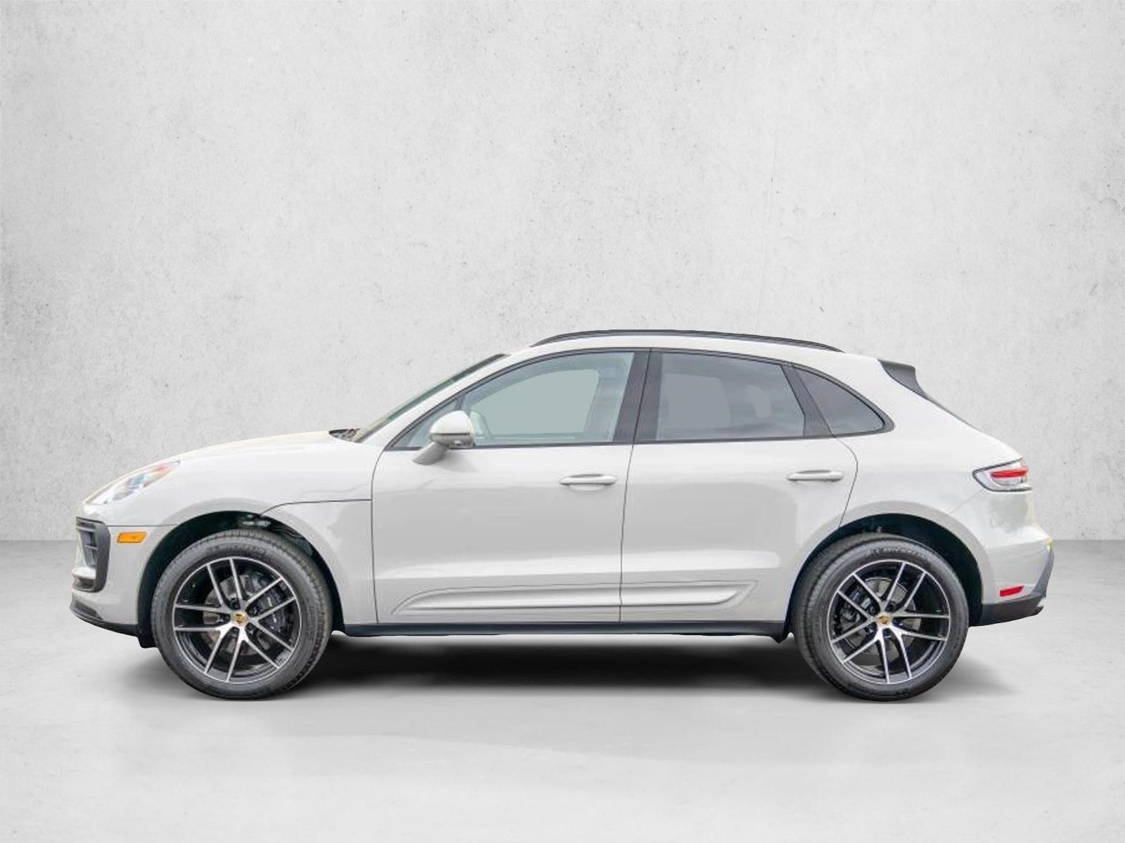 Thumbnail: 2026 Porsche Macan - 2