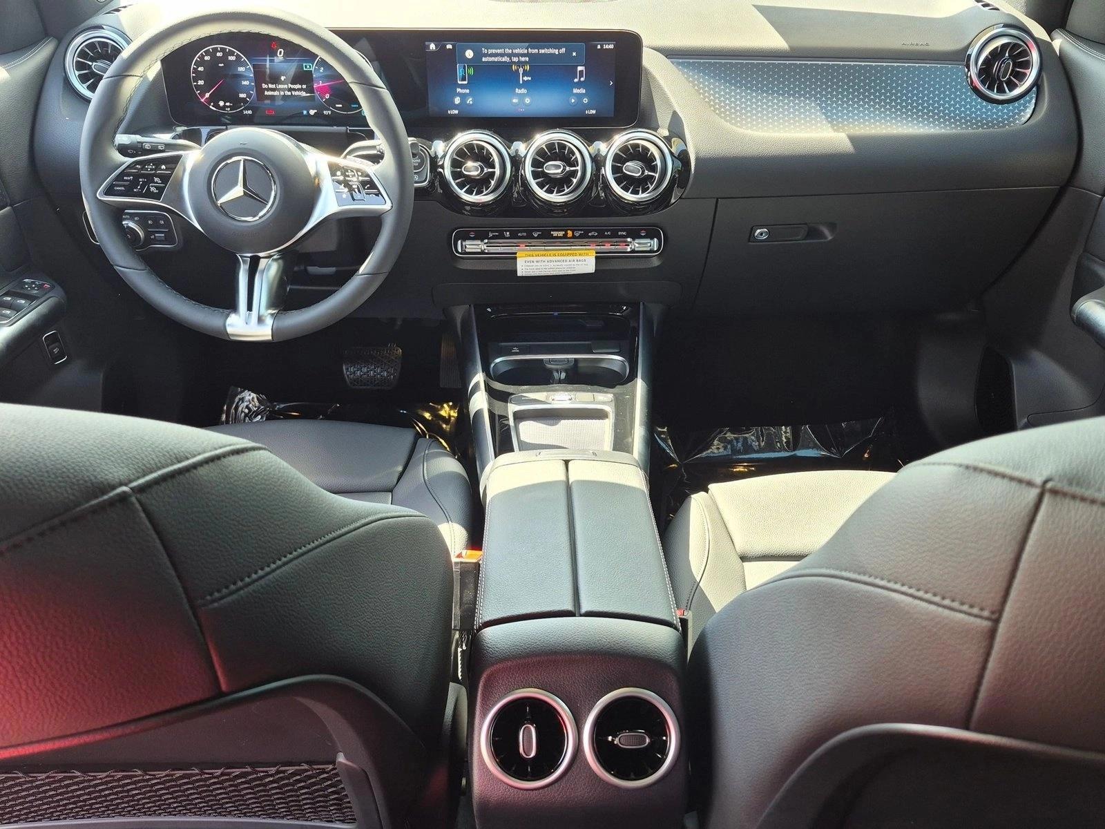Thumbnail: 2026 Mercedes-Benz GLA - 3