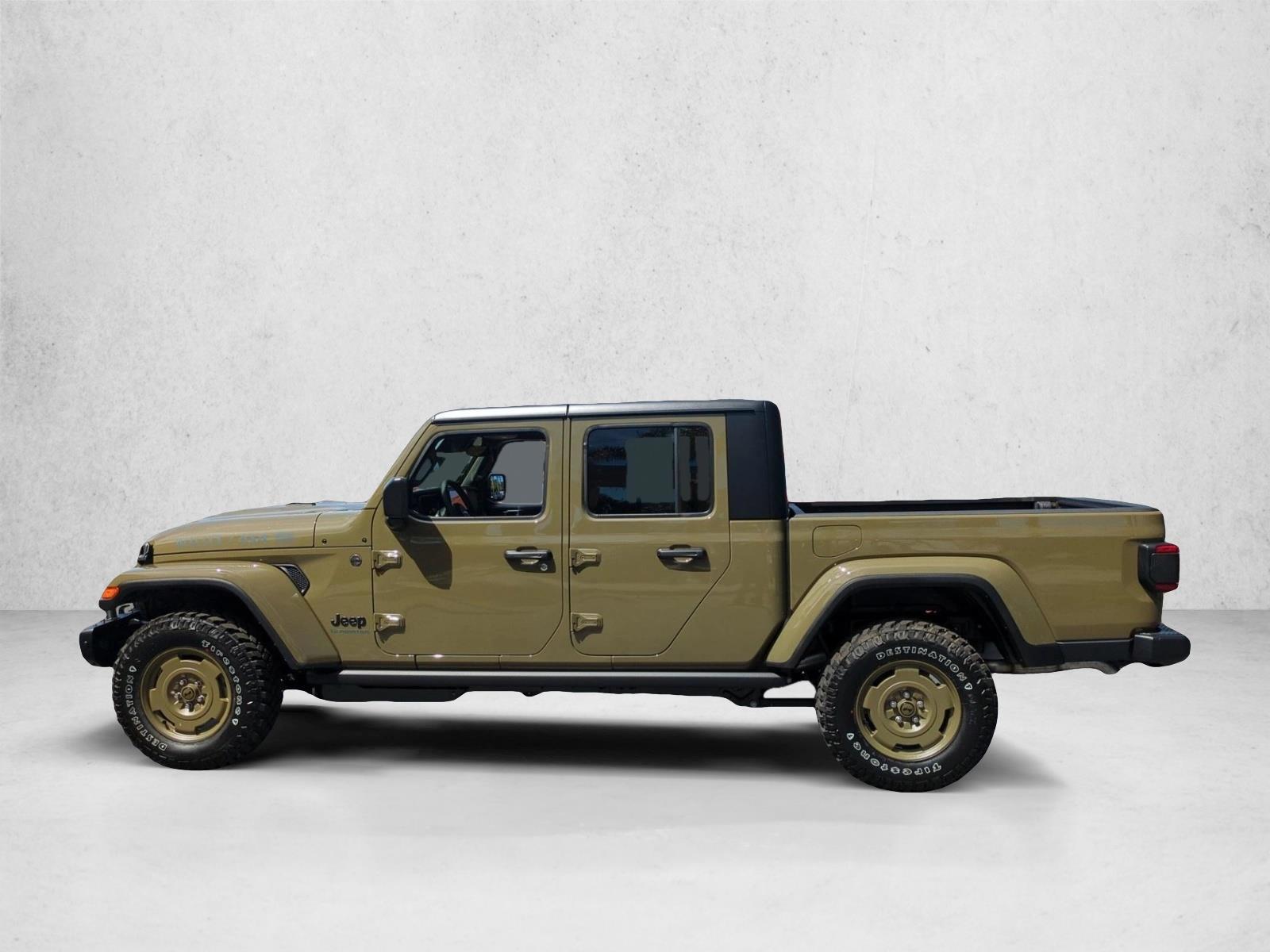 Thumbnail: 2026 Jeep Gladiator - 2