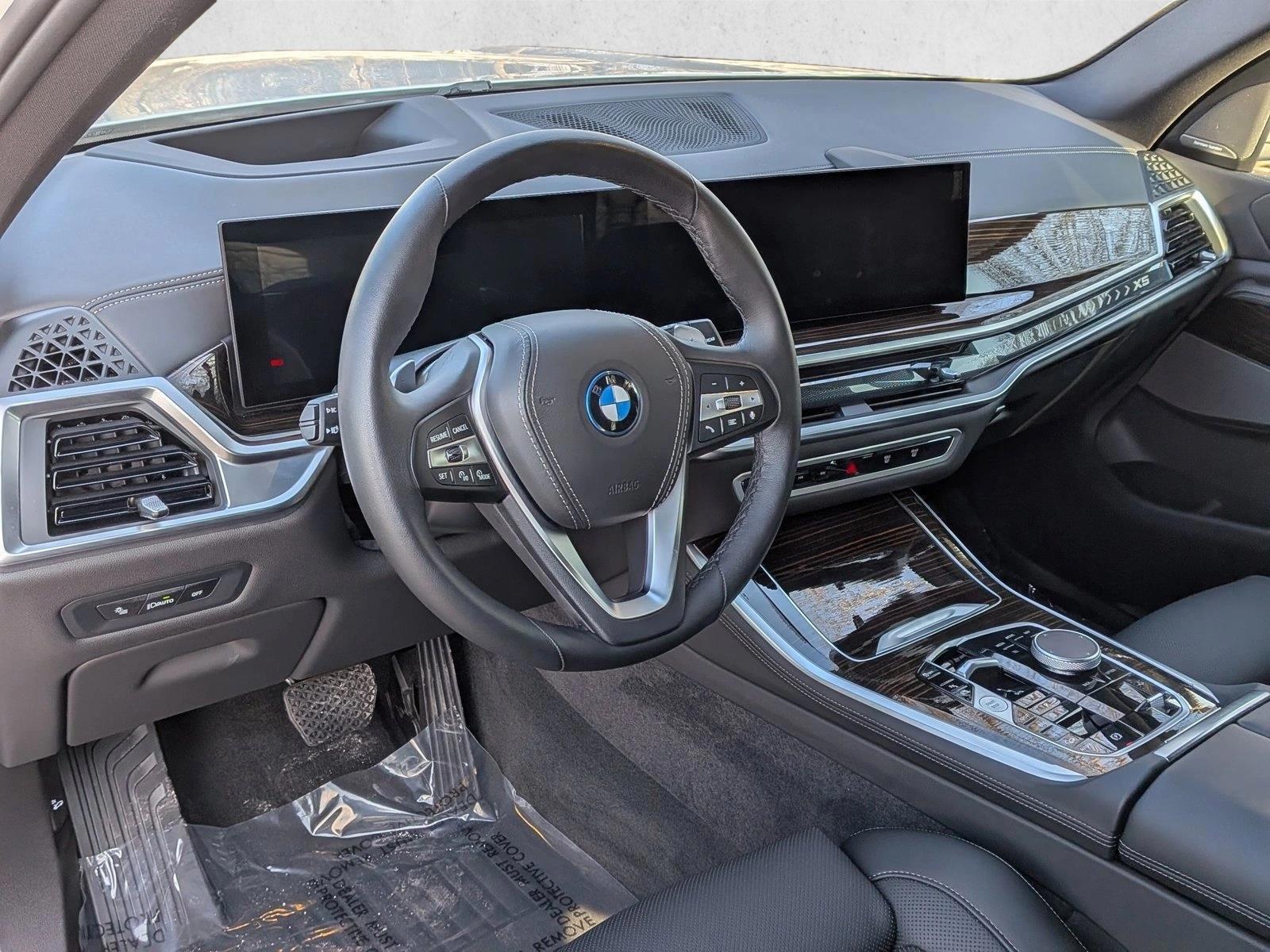 Thumbnail: 2026 BMW X5 - 3
