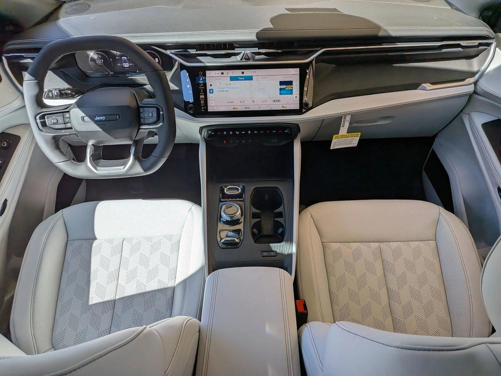 Thumbnail: 2026 Jeep Cherokee - 5