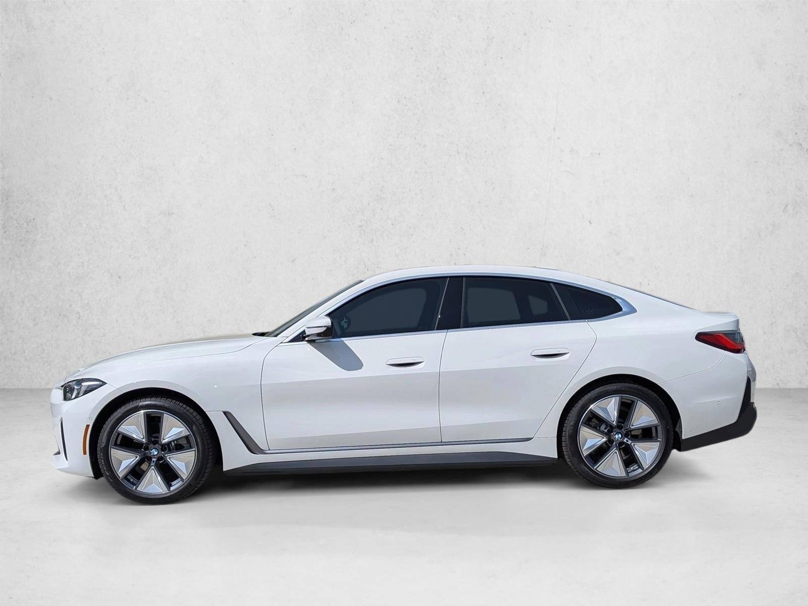 Thumbnail: 2026 BMW i4 - 2