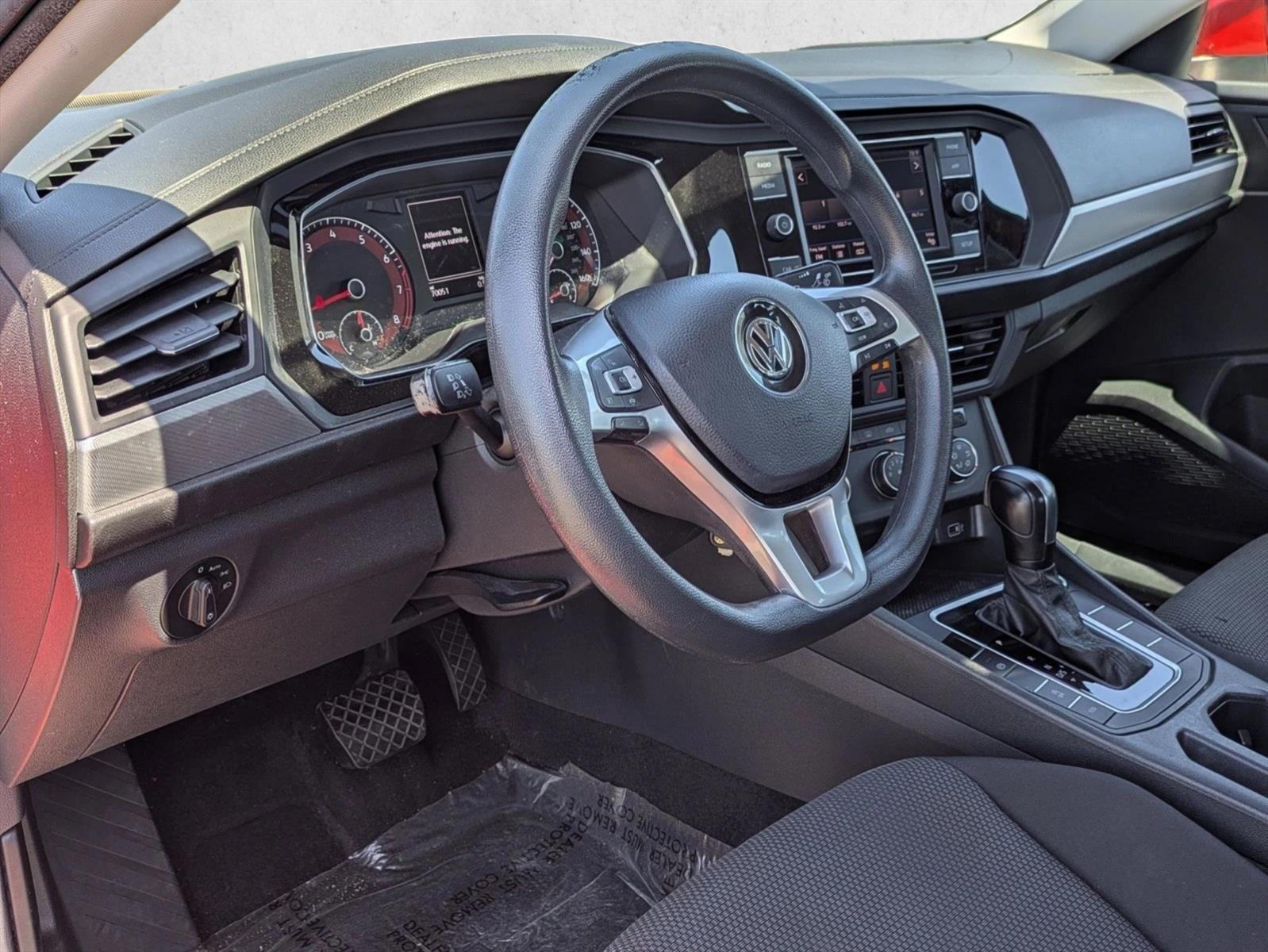 Thumbnail: 2019 Volkswagen Jetta - 3
