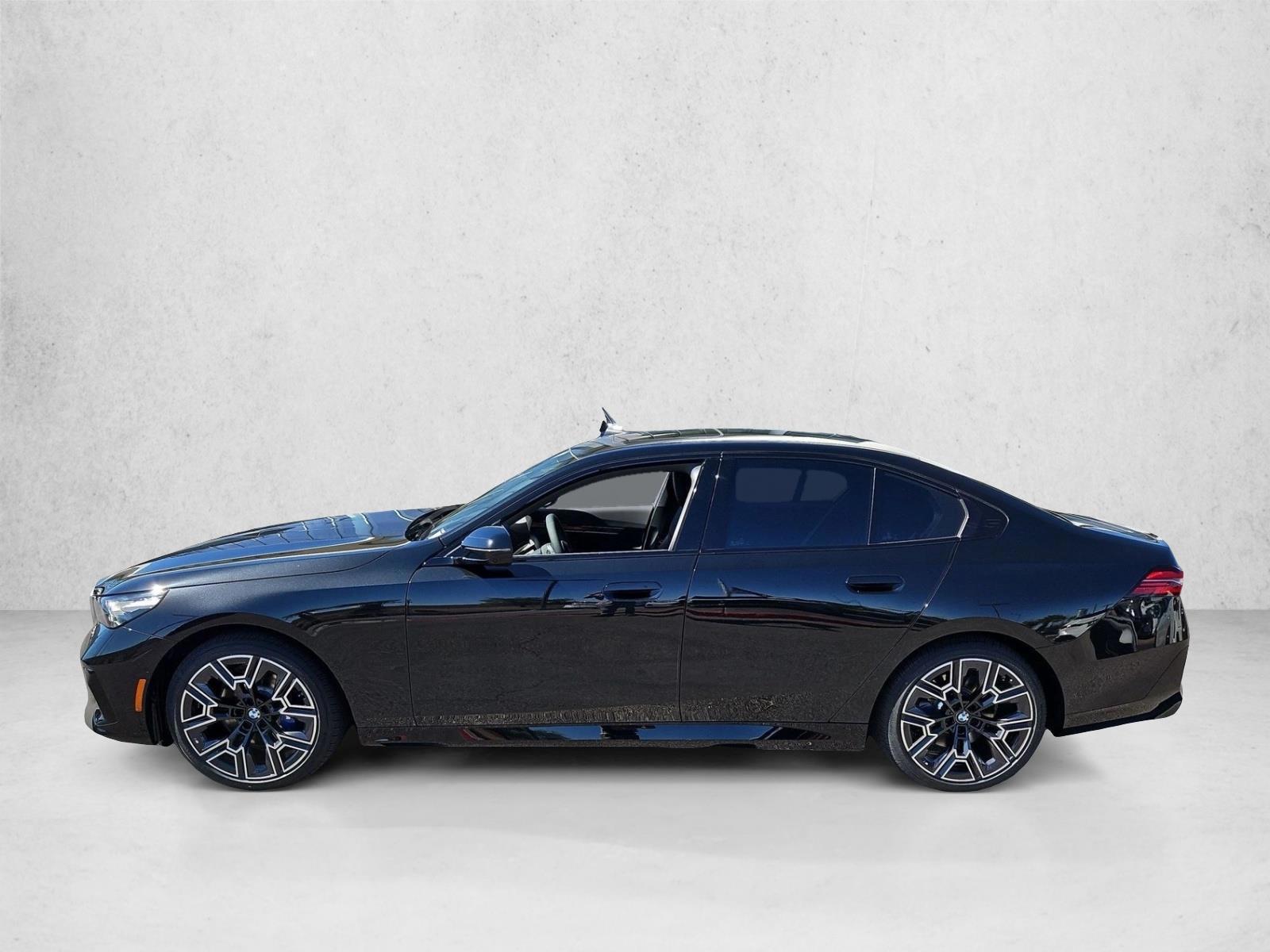 Thumbnail: 2027 BMW 5 Series - 2