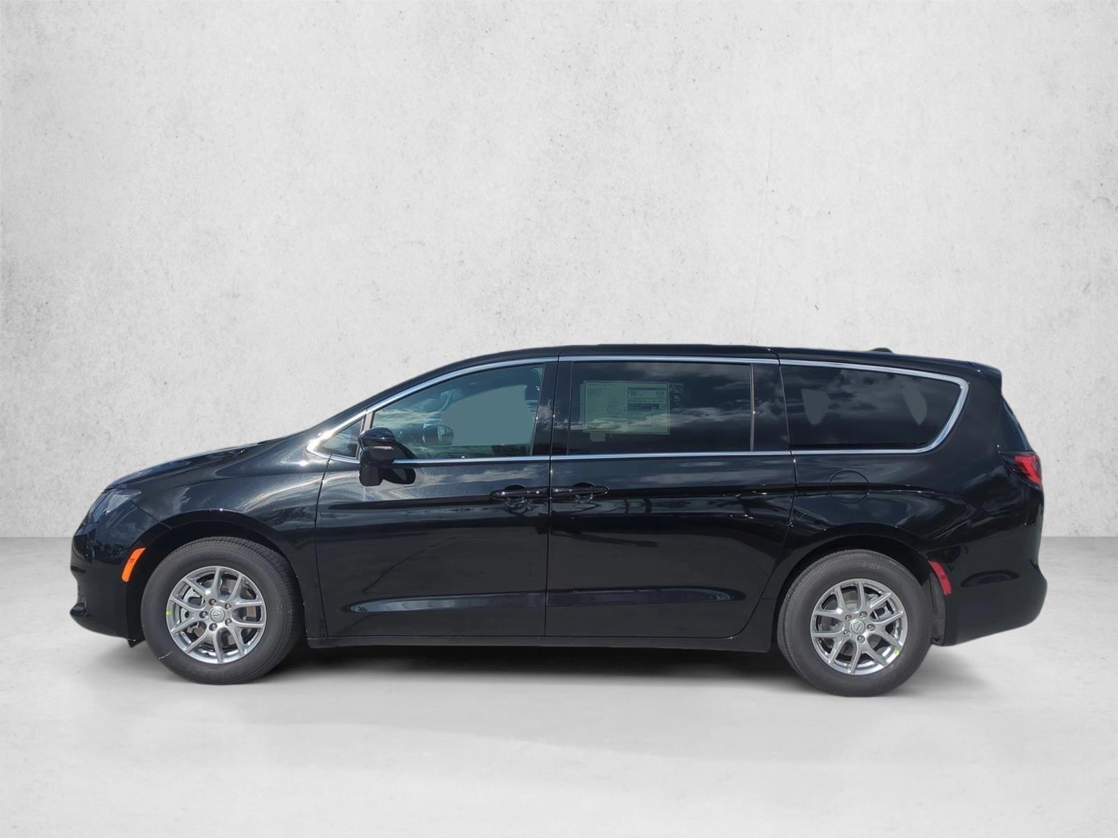 Thumbnail: 2026 Chrysler Voyager - 2