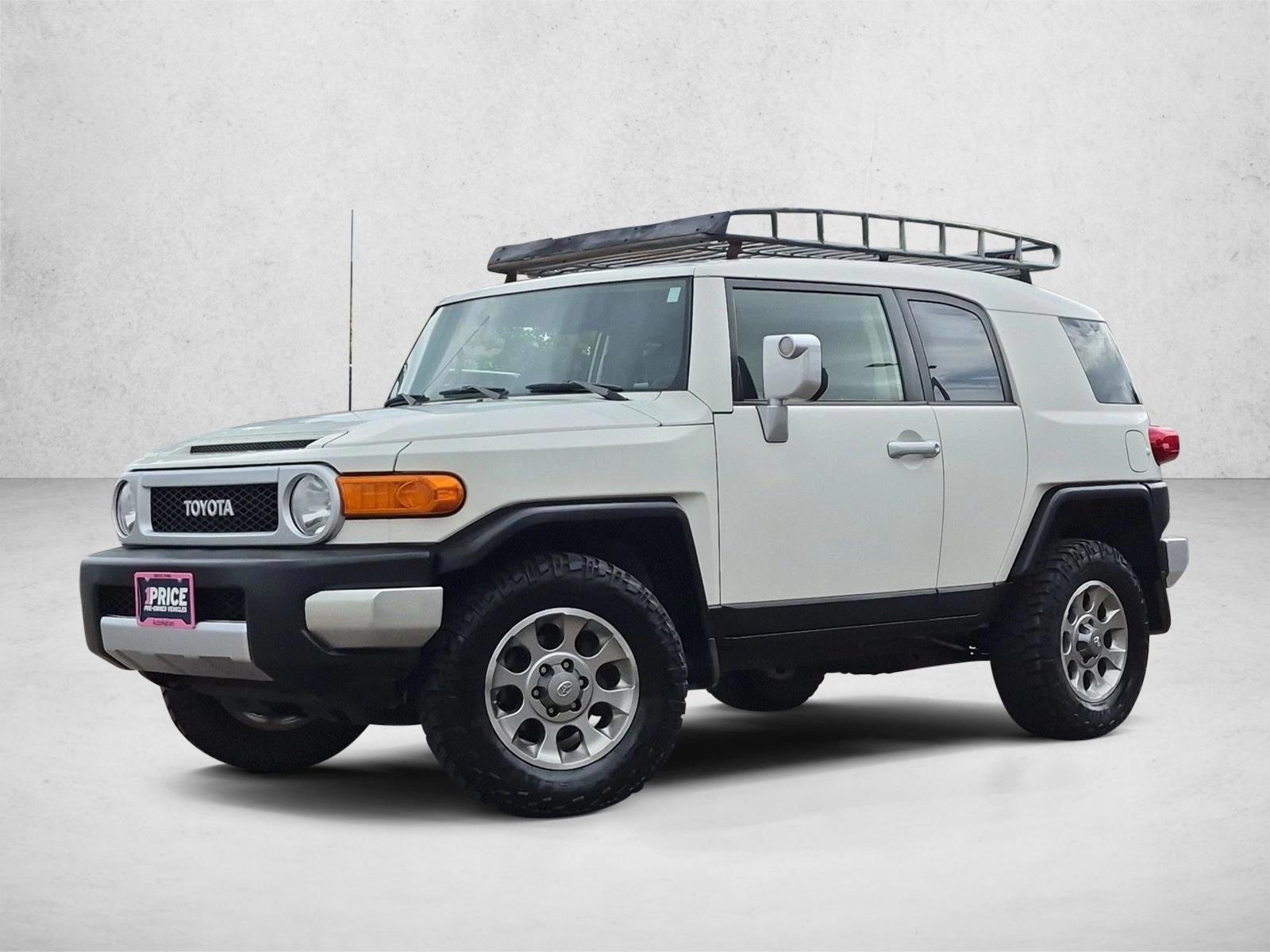 Thumbnail: 2013 Toyota FJ Cruiser - 1