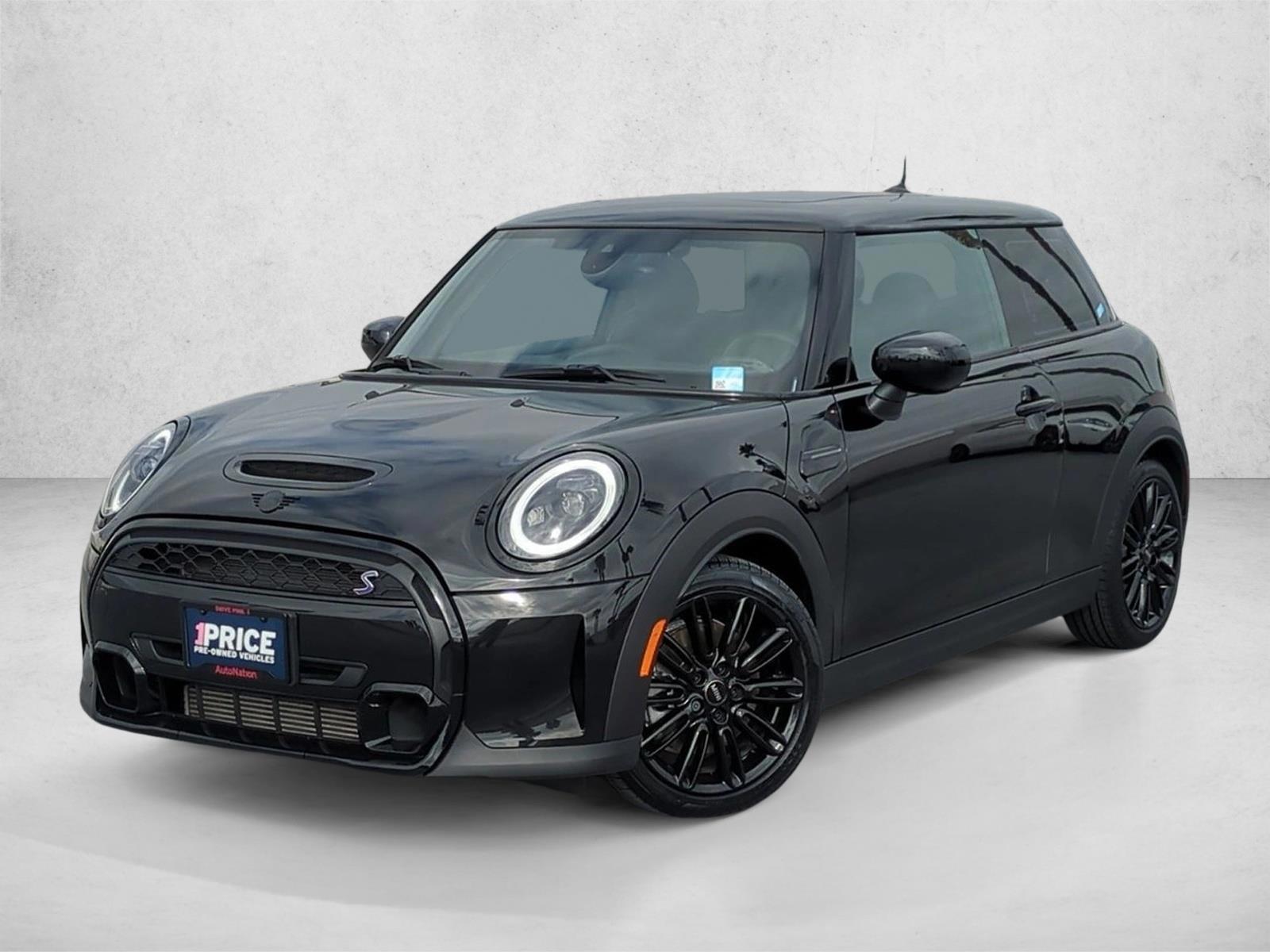 2024 MINI Hardtop Cooper S's photo