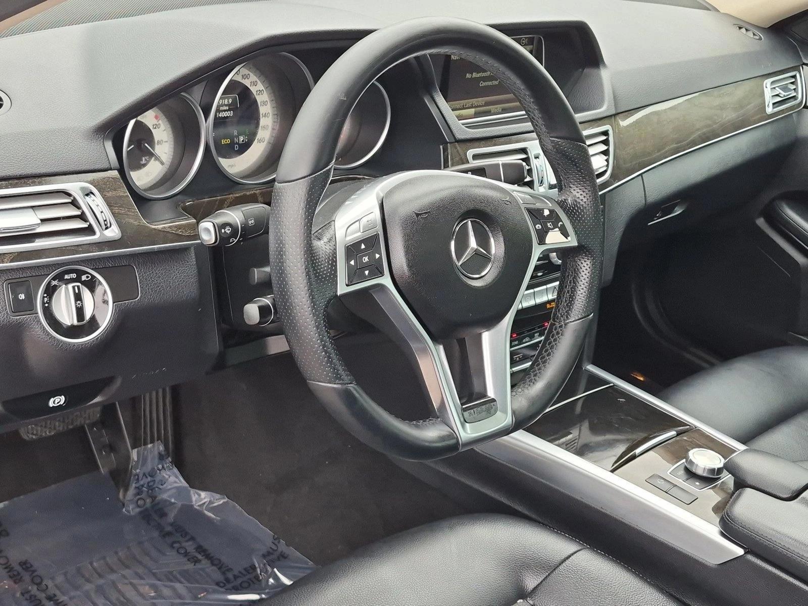 Thumbnail: 2014 Mercedes-Benz E-Class - 3