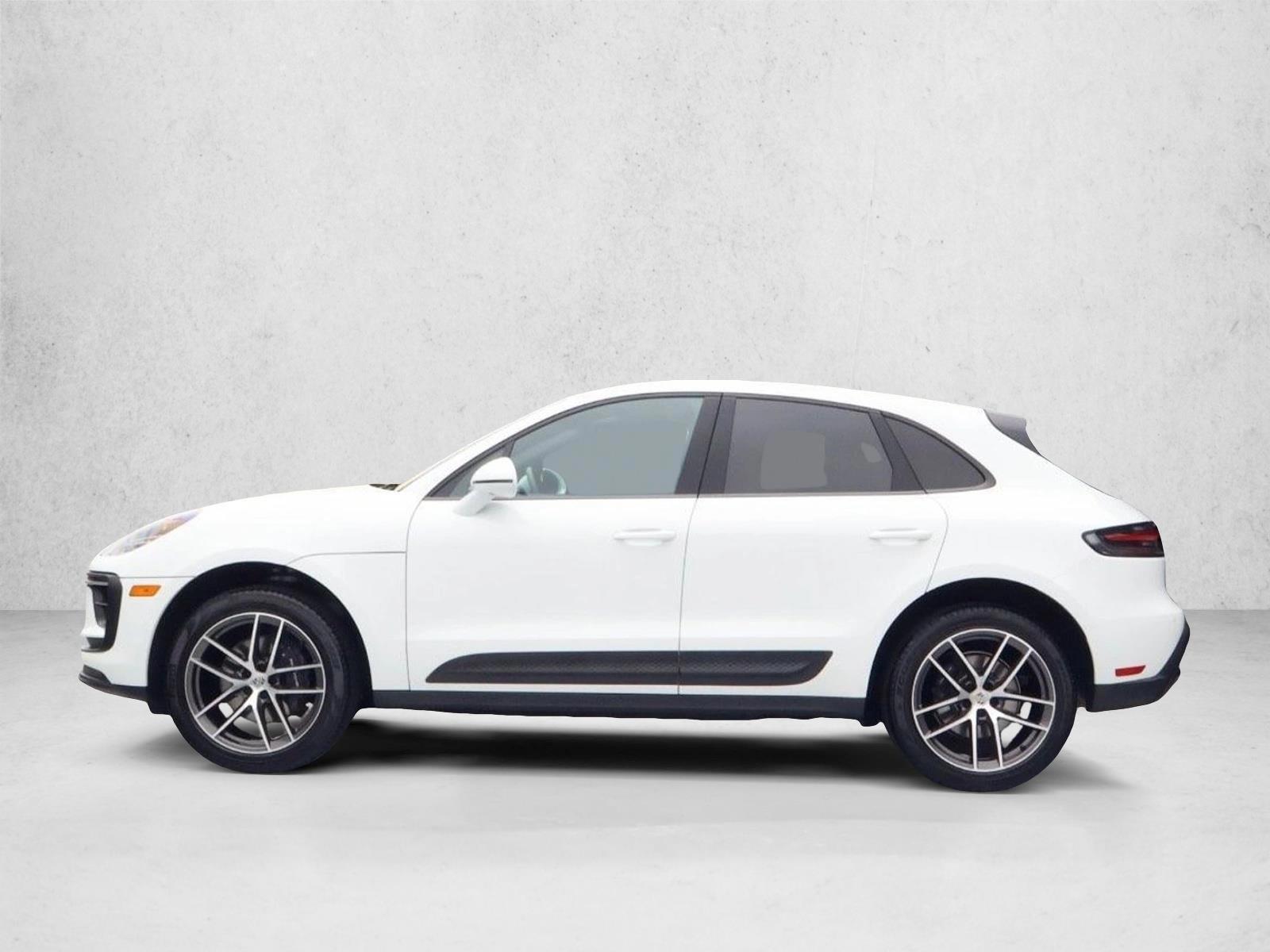 Thumbnail: 2025 Porsche Macan - 2
