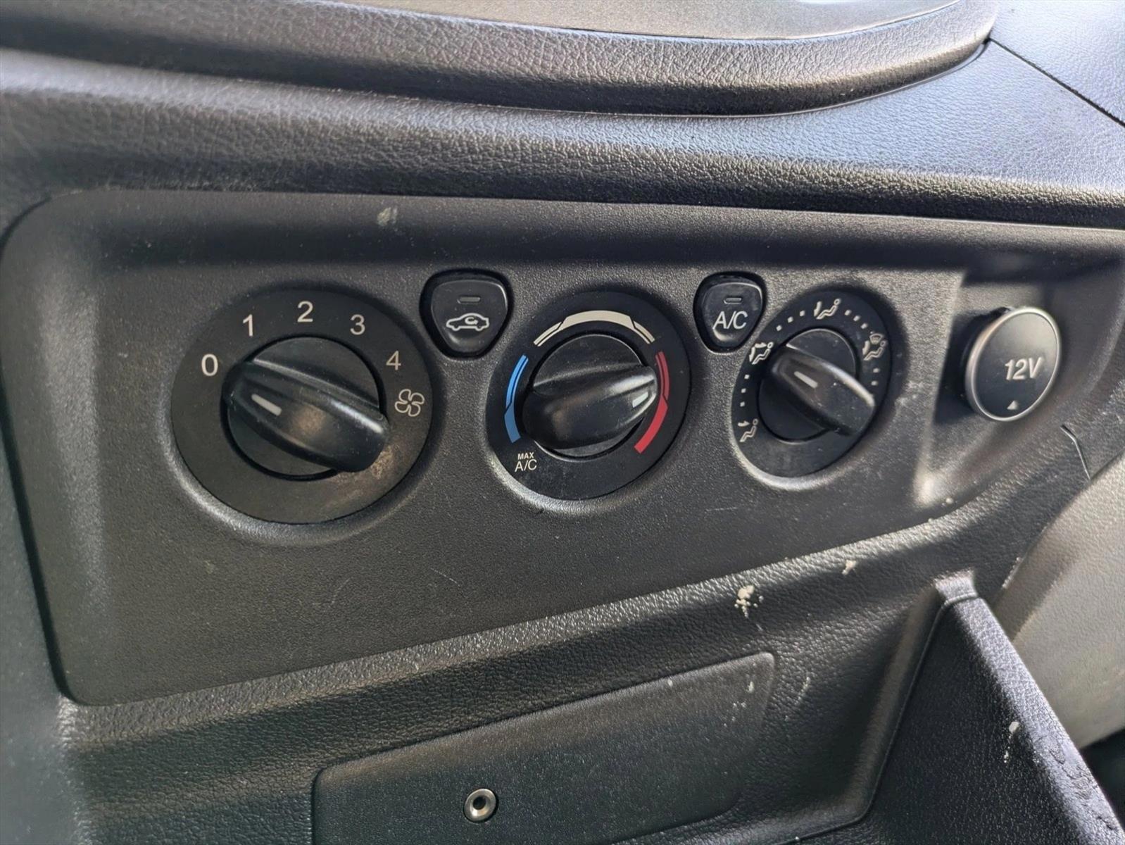 Thumbnail: 2017 Ford Transit Series - 4