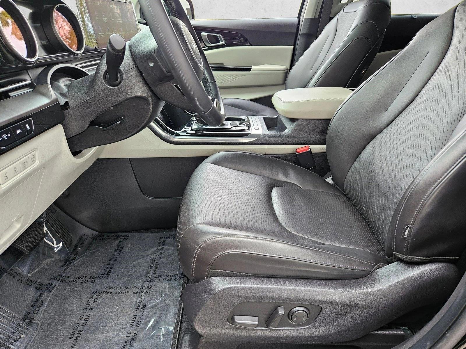 Thumbnail: 2022 Kia Carnival - 5
