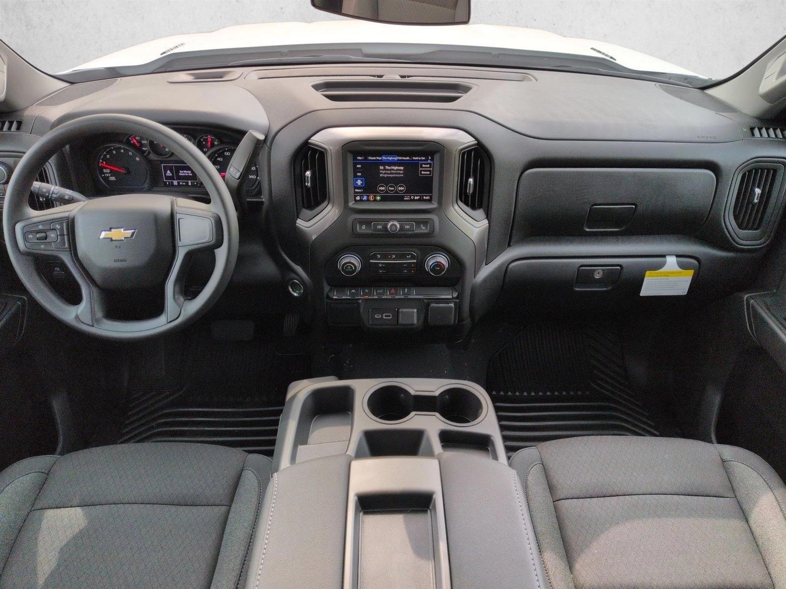 Thumbnail: 2026 Chevrolet Silverado 1500 - 3