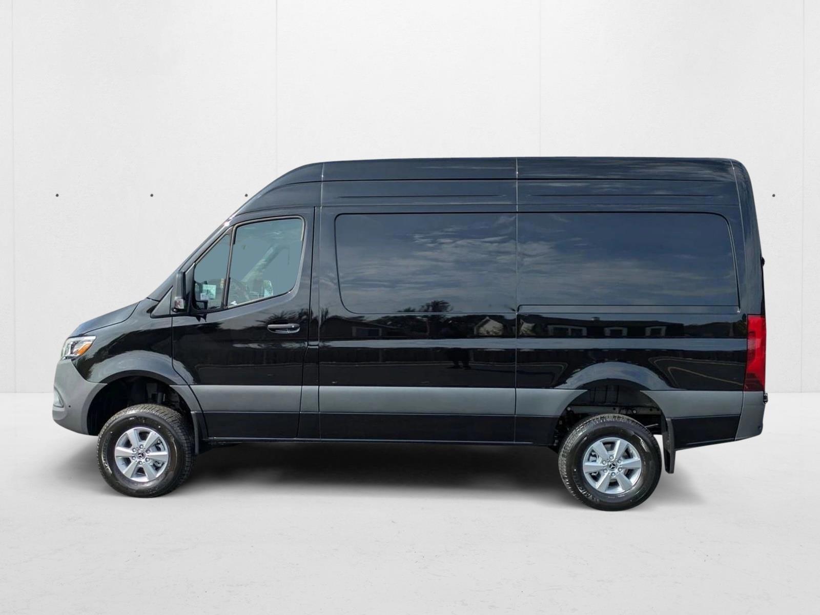 Thumbnail: 2025 Mercedes-Benz Sprinter - 2