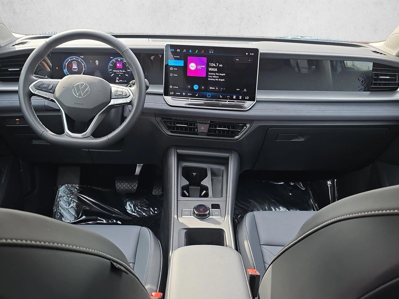 Thumbnail: 2025 Volkswagen Tiguan - 3