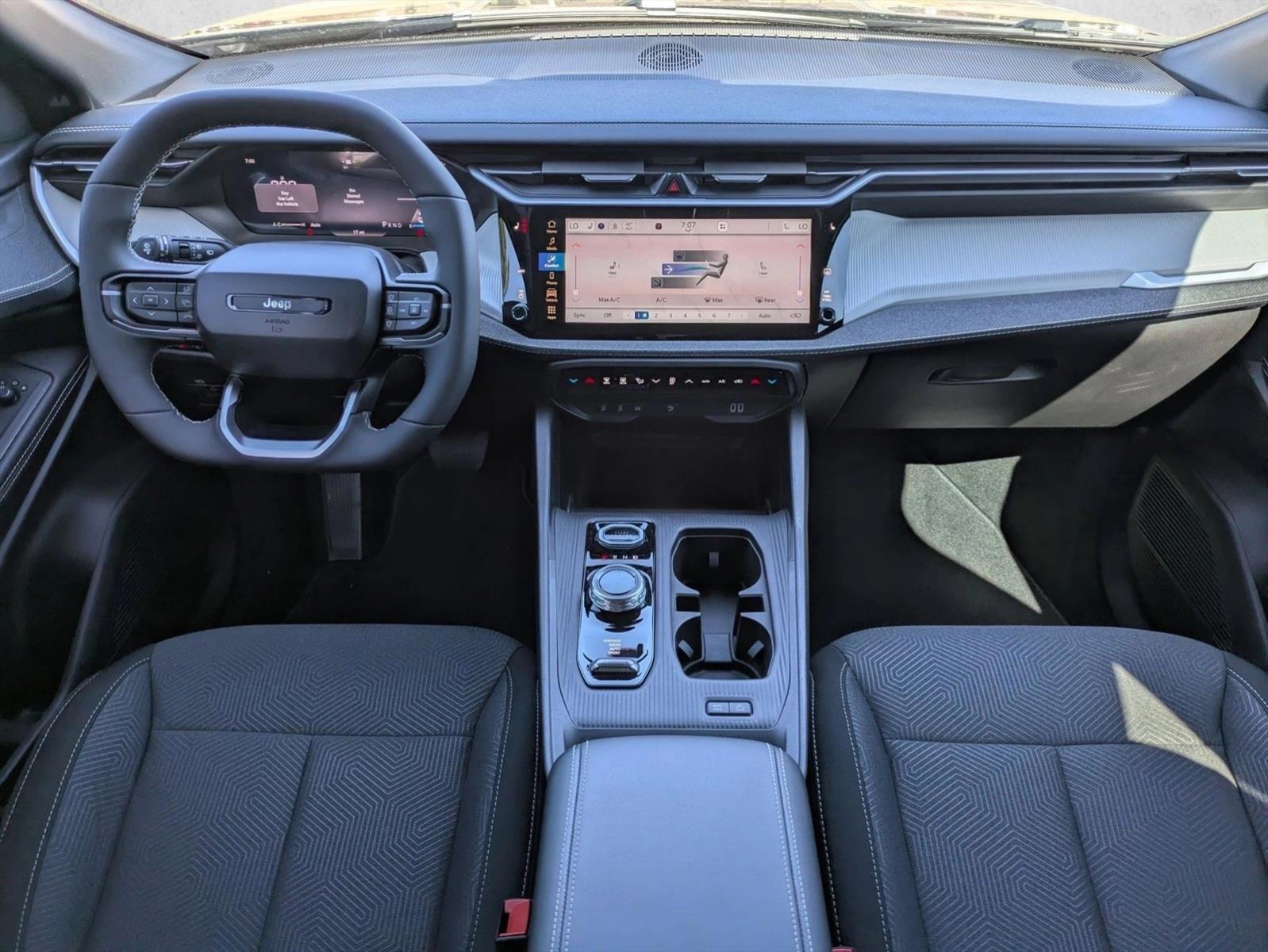 Thumbnail: 2026 Jeep Cherokee - 3