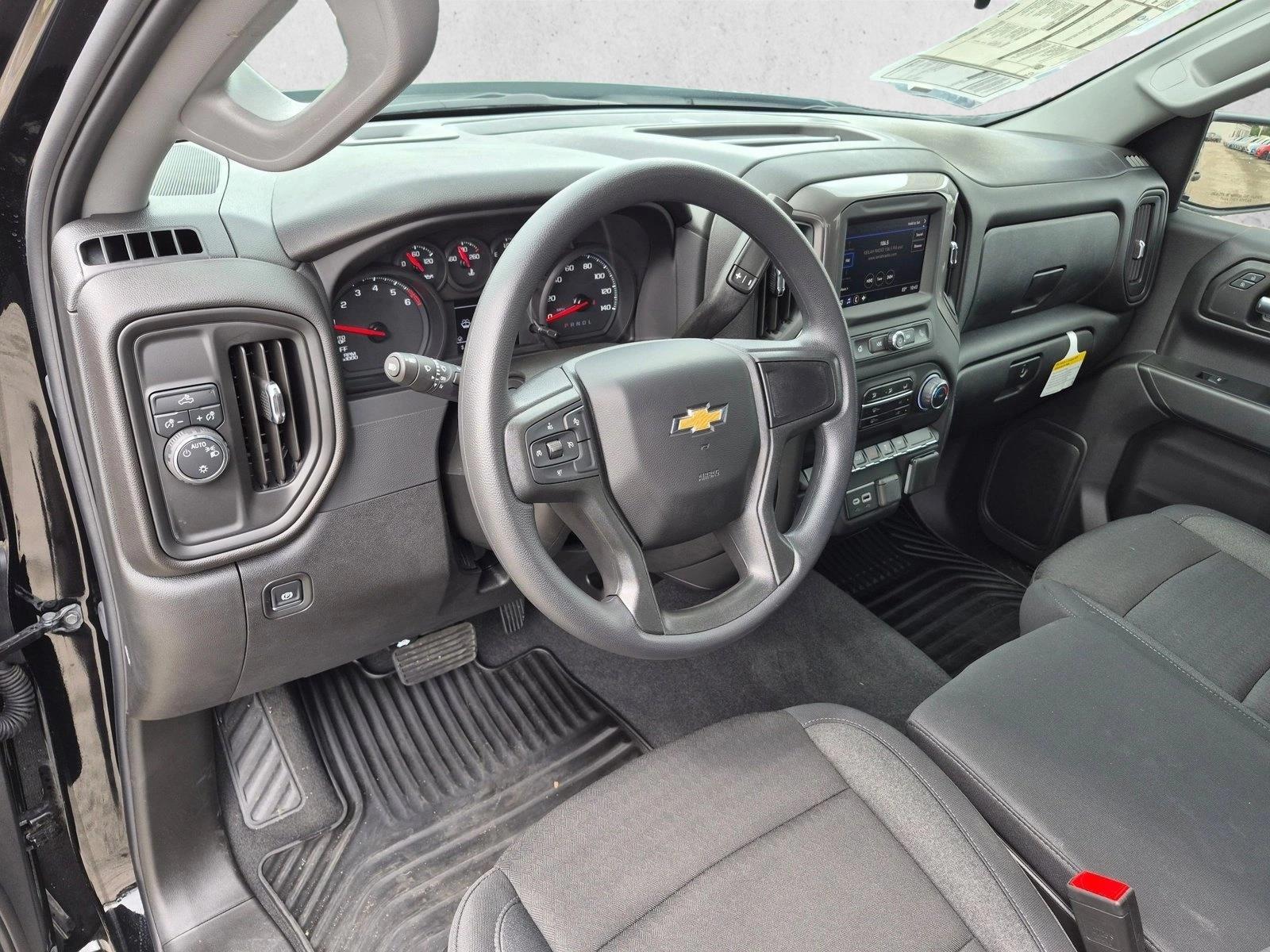 Thumbnail: 2026 Chevrolet Silverado 1500 - 3