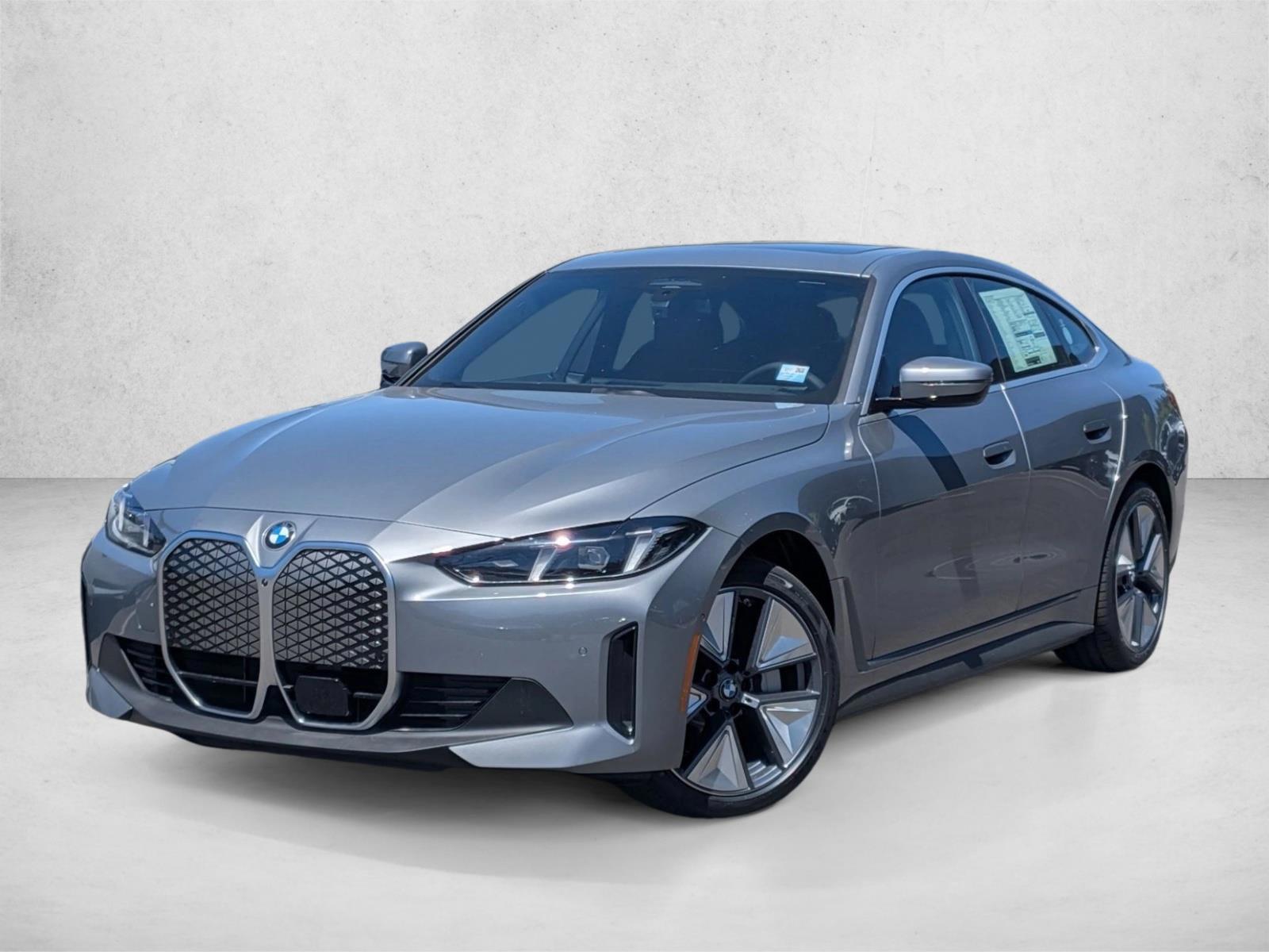 Thumbnail: 2026 BMW i4 - 1