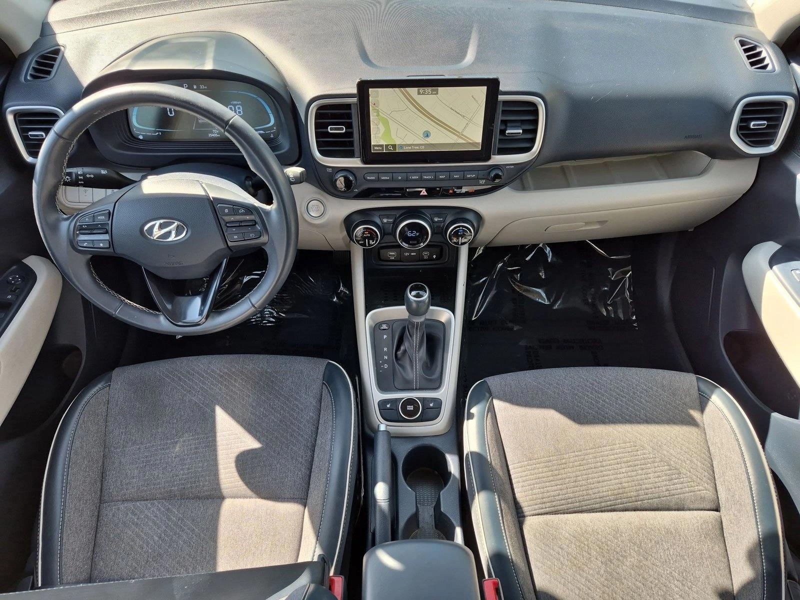 Thumbnail: 2023 Hyundai Venue - 3
