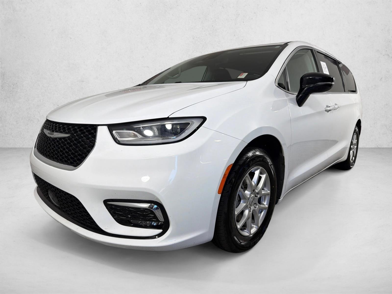 Thumbnail: 2024 Chrysler Pacifica - 1