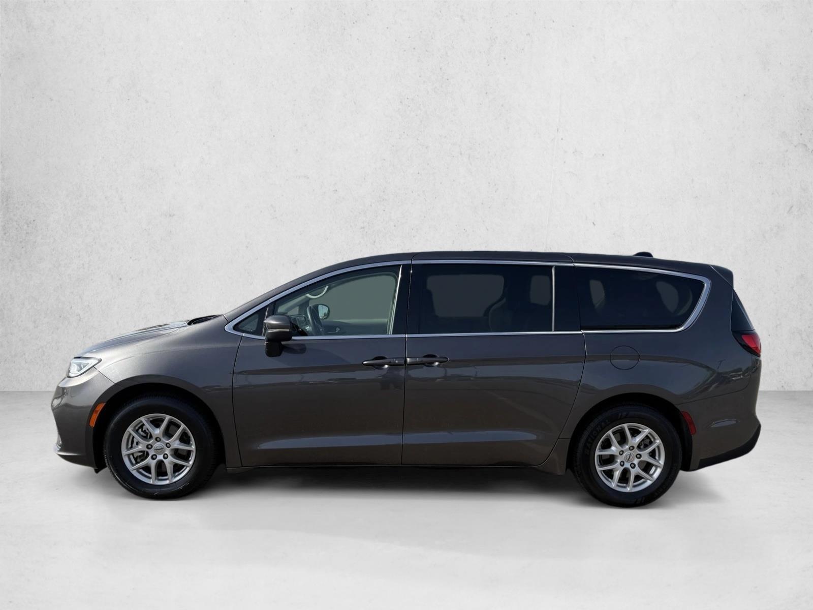 Thumbnail: 2023 Chrysler Pacifica - 2