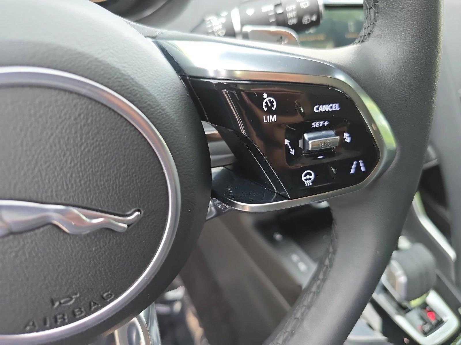 2024 Jaguar E-Pace R-DYNAMIC SE - Photo 19