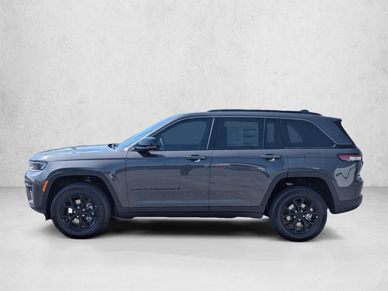 Thumbnail: 2026 Jeep Grand Cherokee - 2