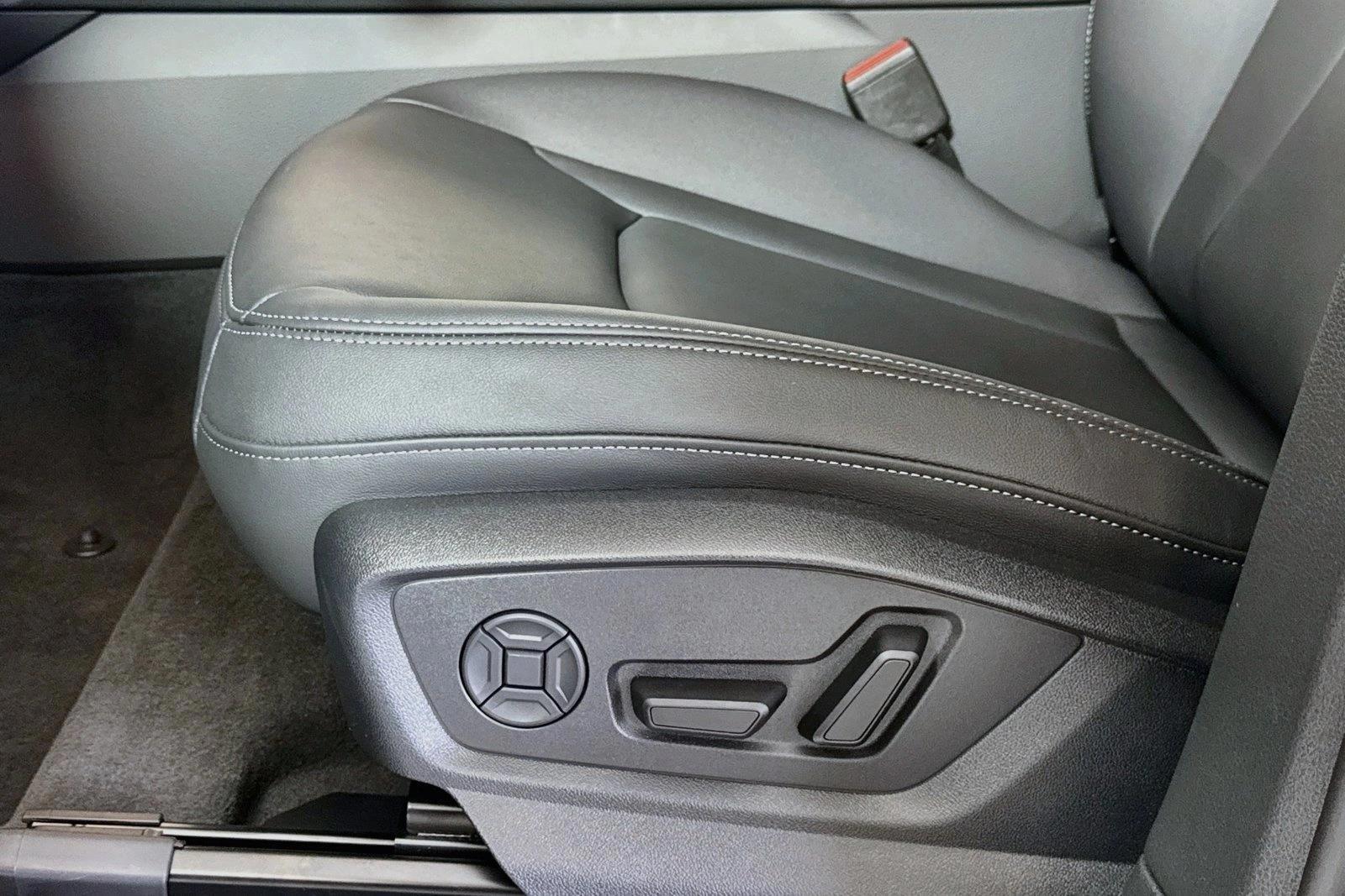 Thumbnail: 2026 Audi Q7 - 4
