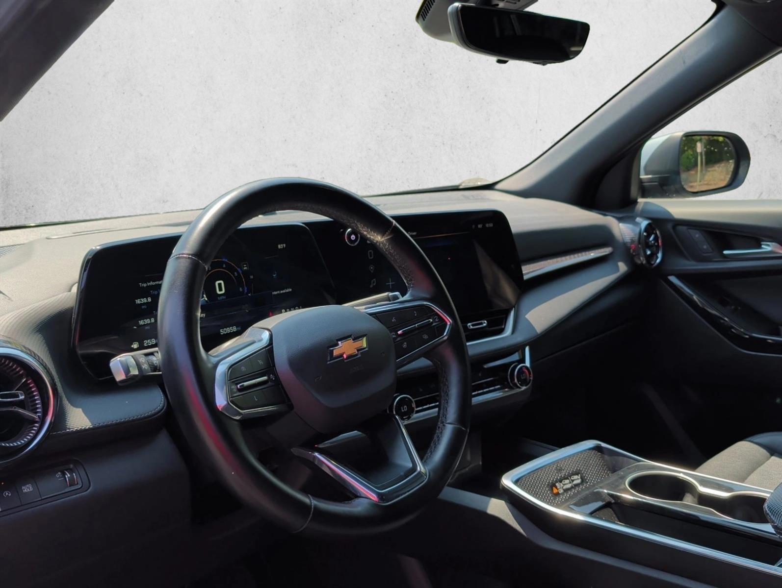 Thumbnail: 2025 Chevrolet Equinox - 3