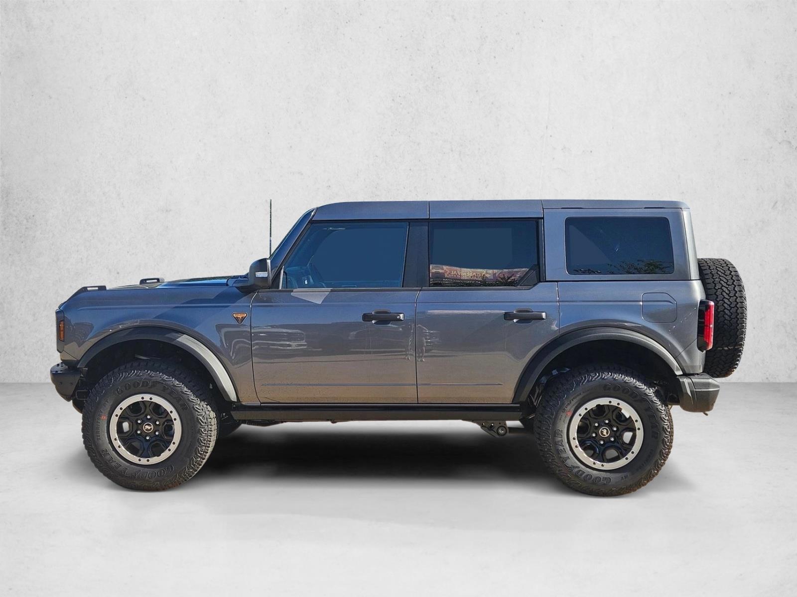 Thumbnail: 2025 Ford Bronco - 2