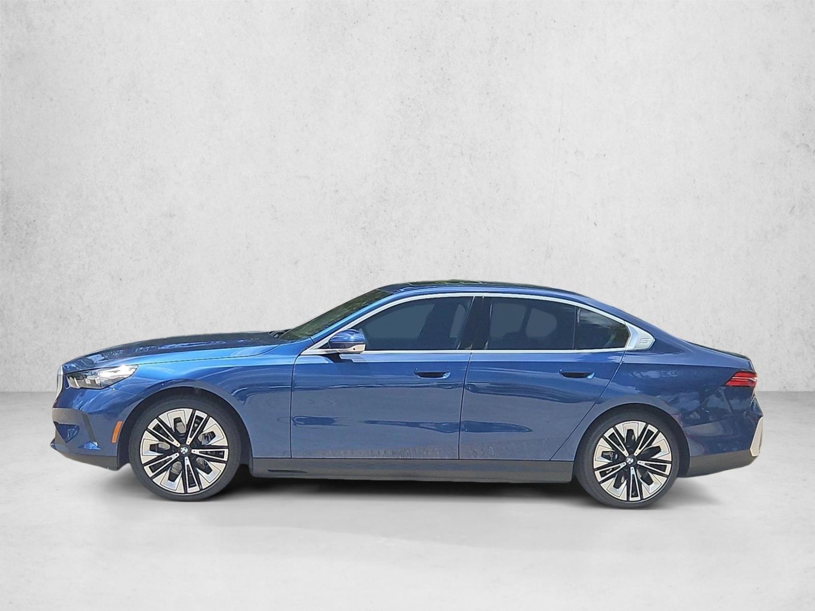 Thumbnail: 2026 BMW i5 - 2