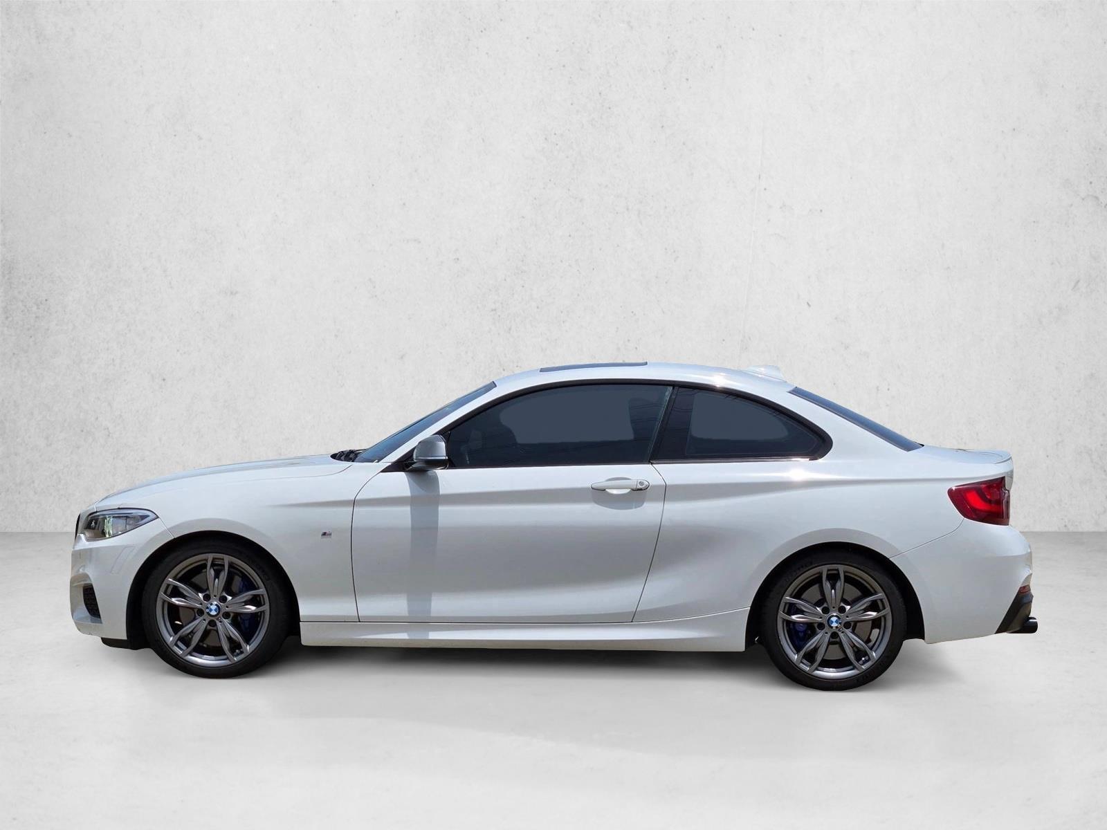 Thumbnail: 2016 BMW 2 Series - 2