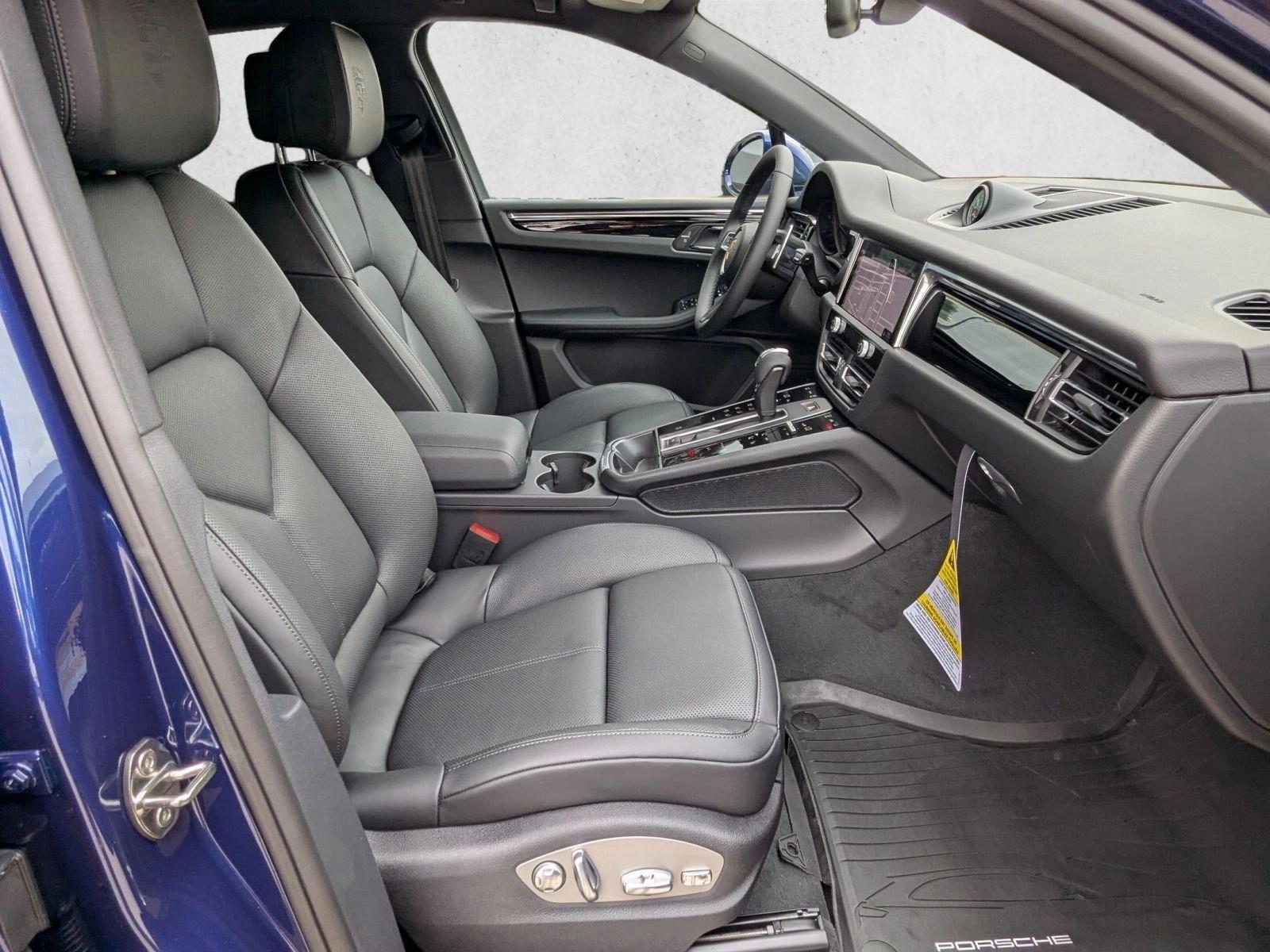 2026 Porsche Macan Base - Photo 25