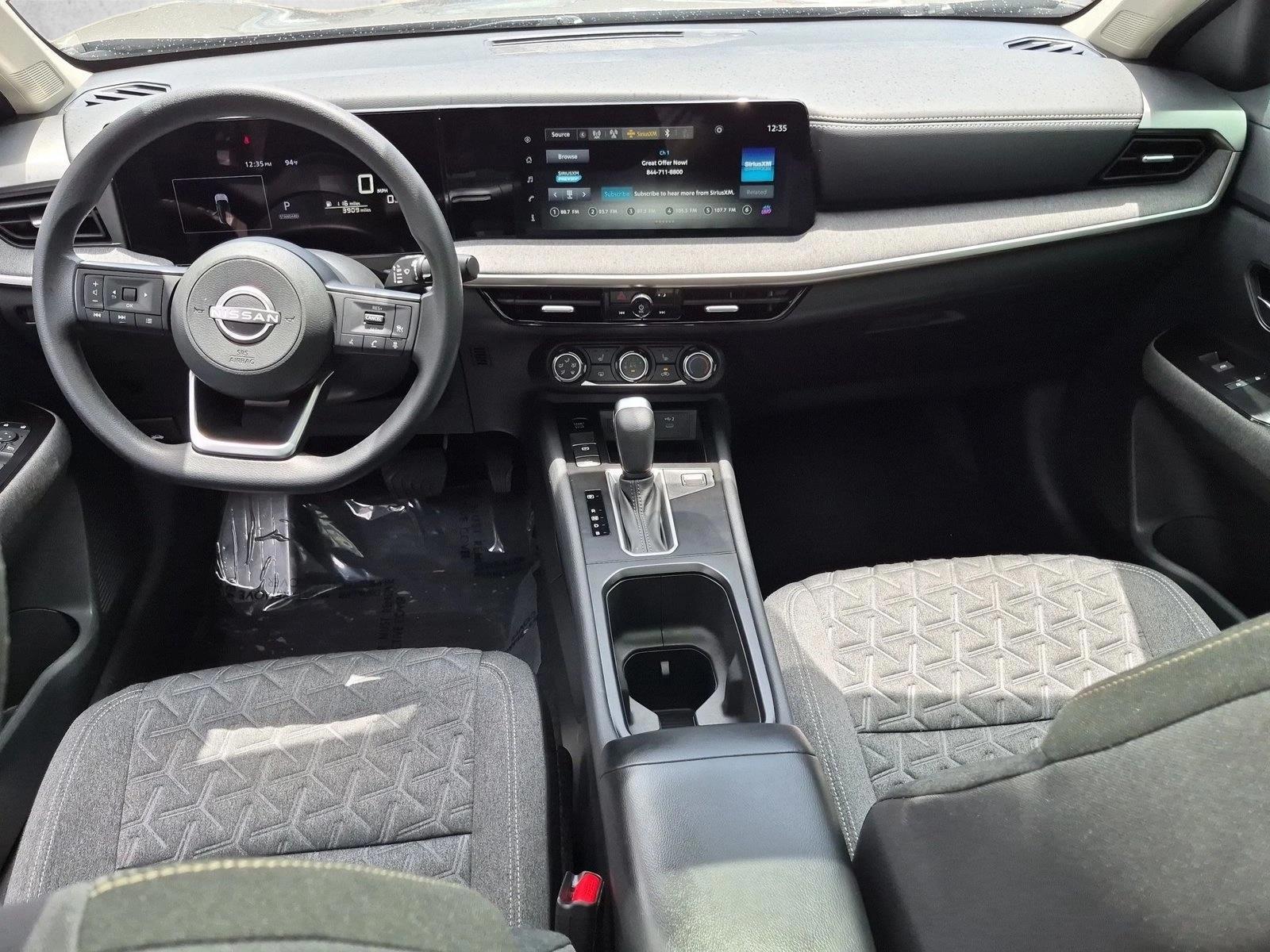 Thumbnail: 2025 Nissan Kicks - 3