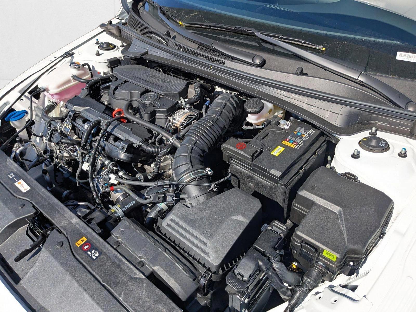2025 Hyundai Elantra N Line - Photo 24