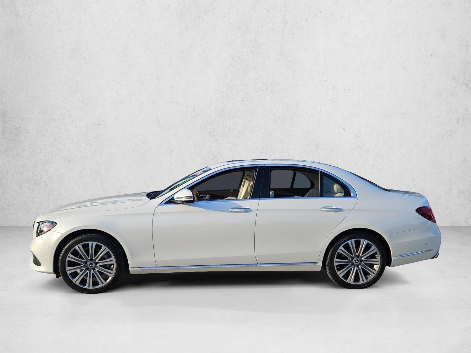 Thumbnail: 2019 Mercedes-Benz E-Class - 2