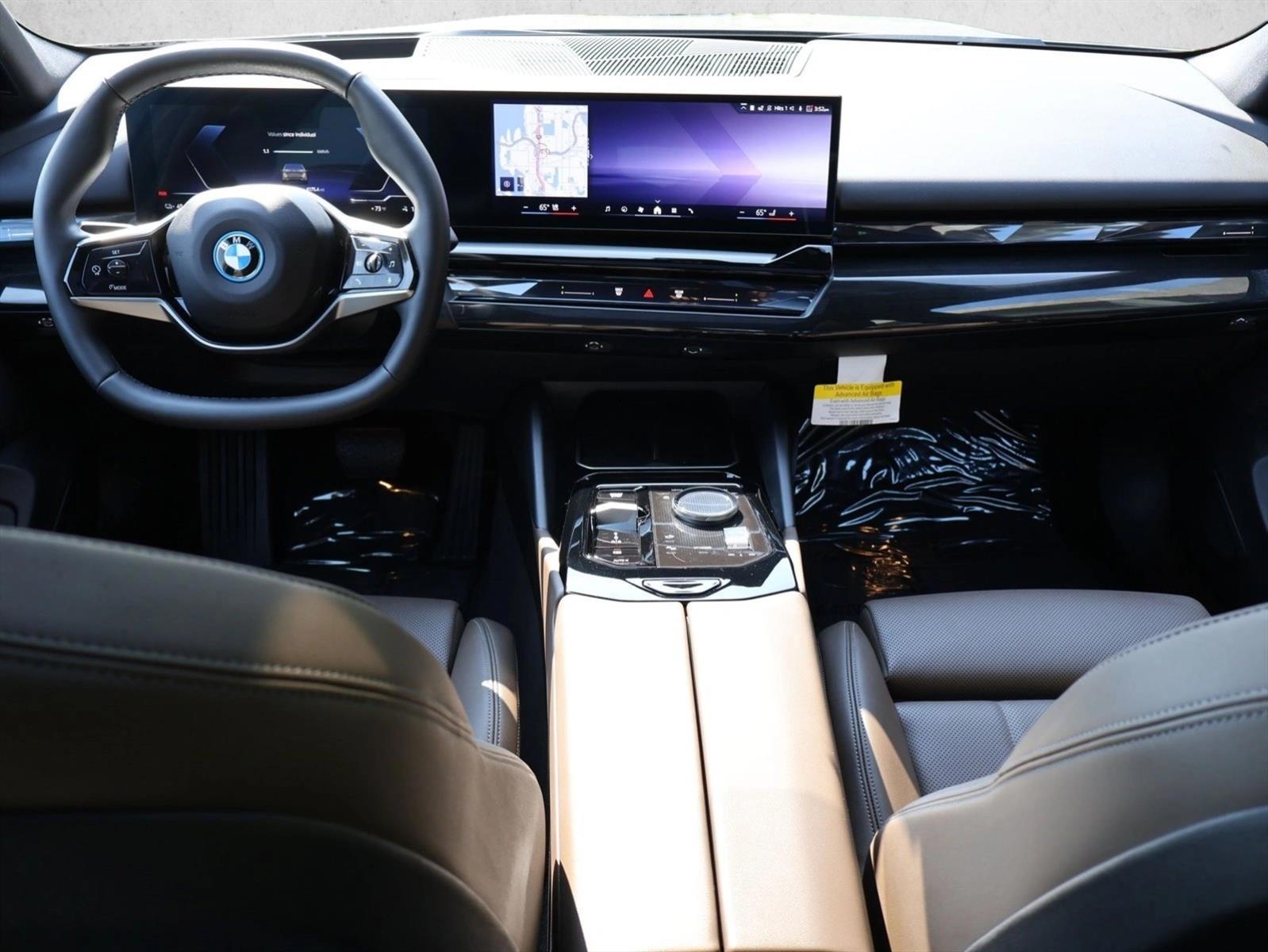 Thumbnail: 2026 BMW i5 - 4