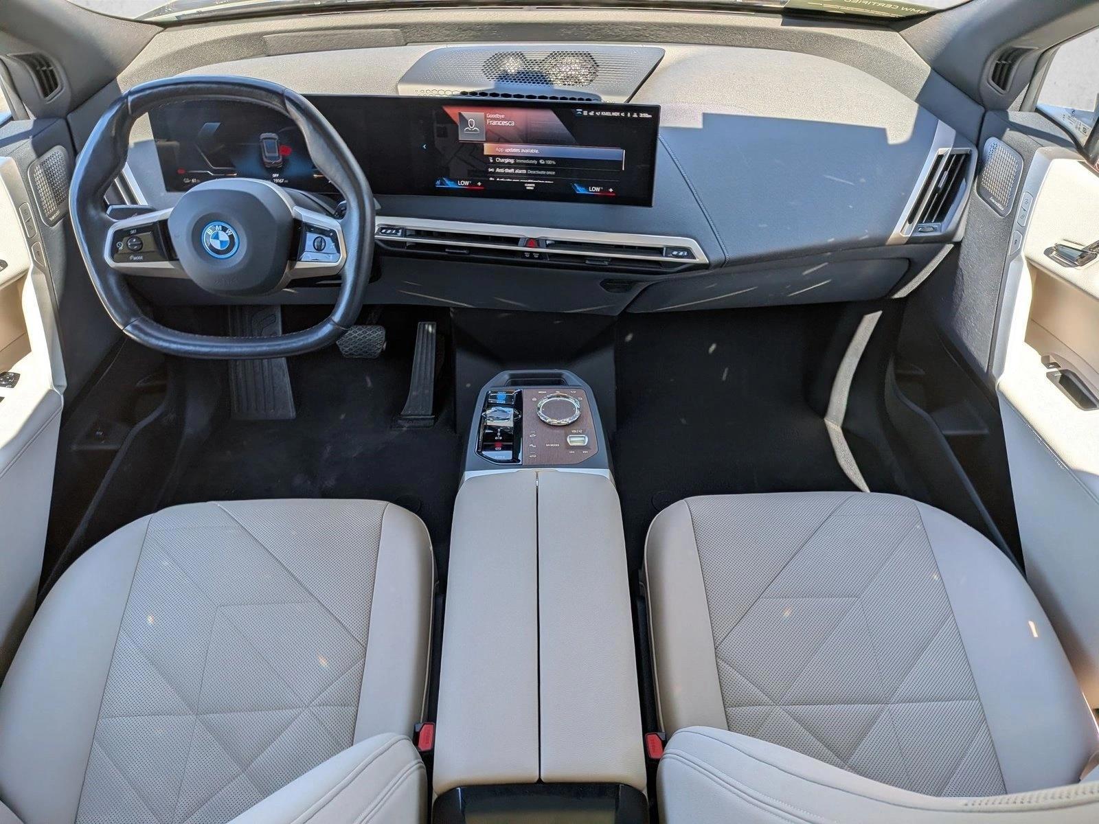 Thumbnail: 2023 BMW iX - 4