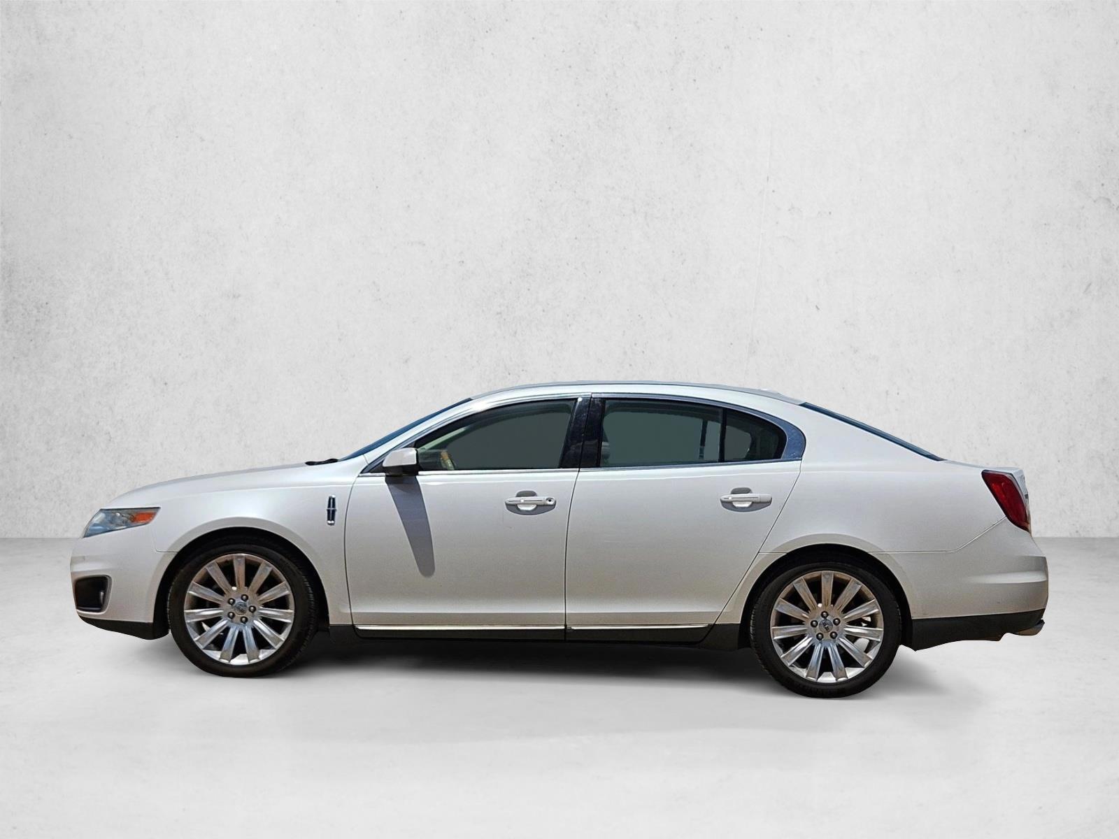 Thumbnail: 2010 Lincoln MKS - 2