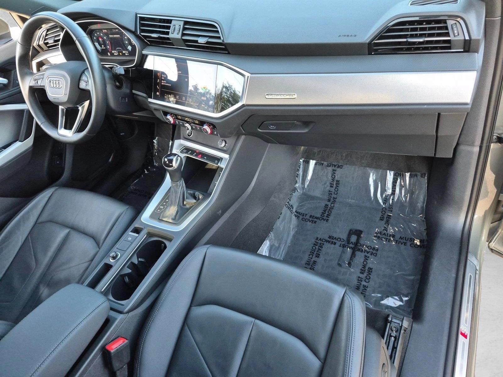 Thumbnail: 2023 Audi Q3 - 5