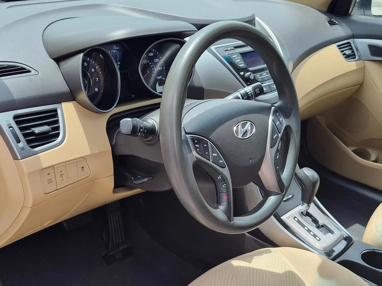Thumbnail: 2013 Hyundai Elantra - 3