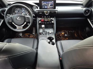 2025 Lexus IS