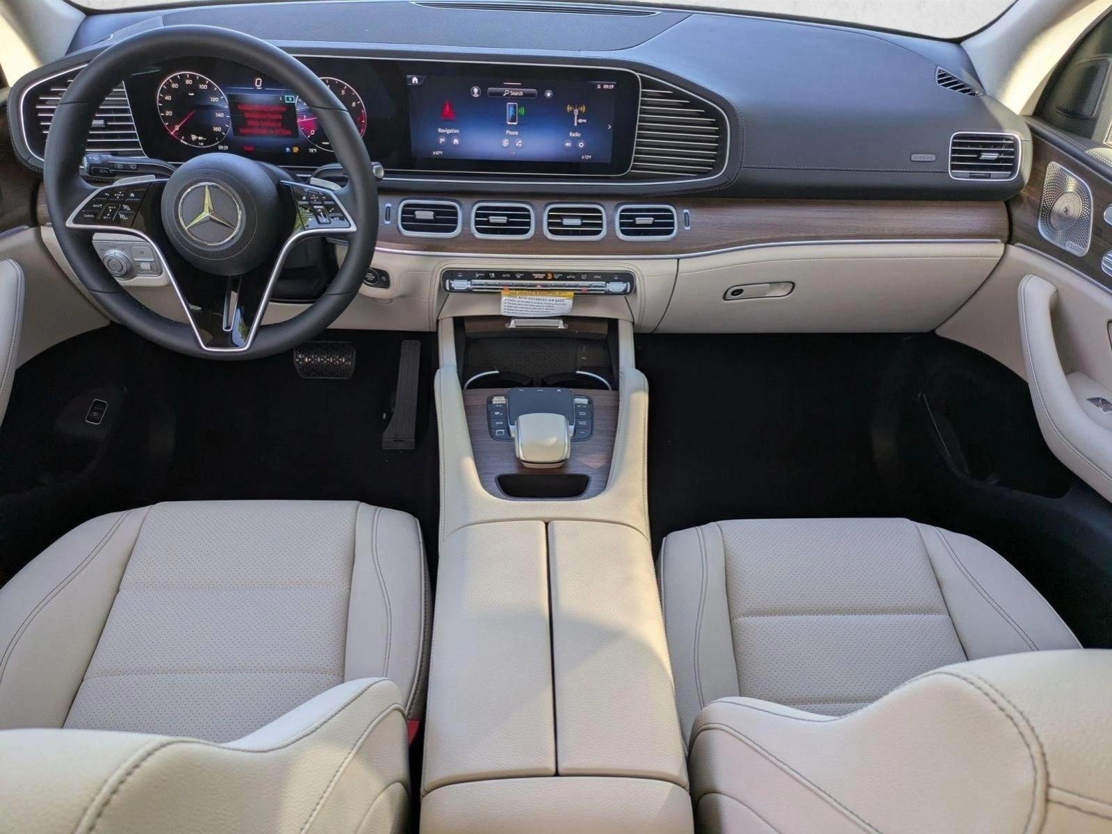 Thumbnail: 2026 Mercedes-Benz GLE - 4