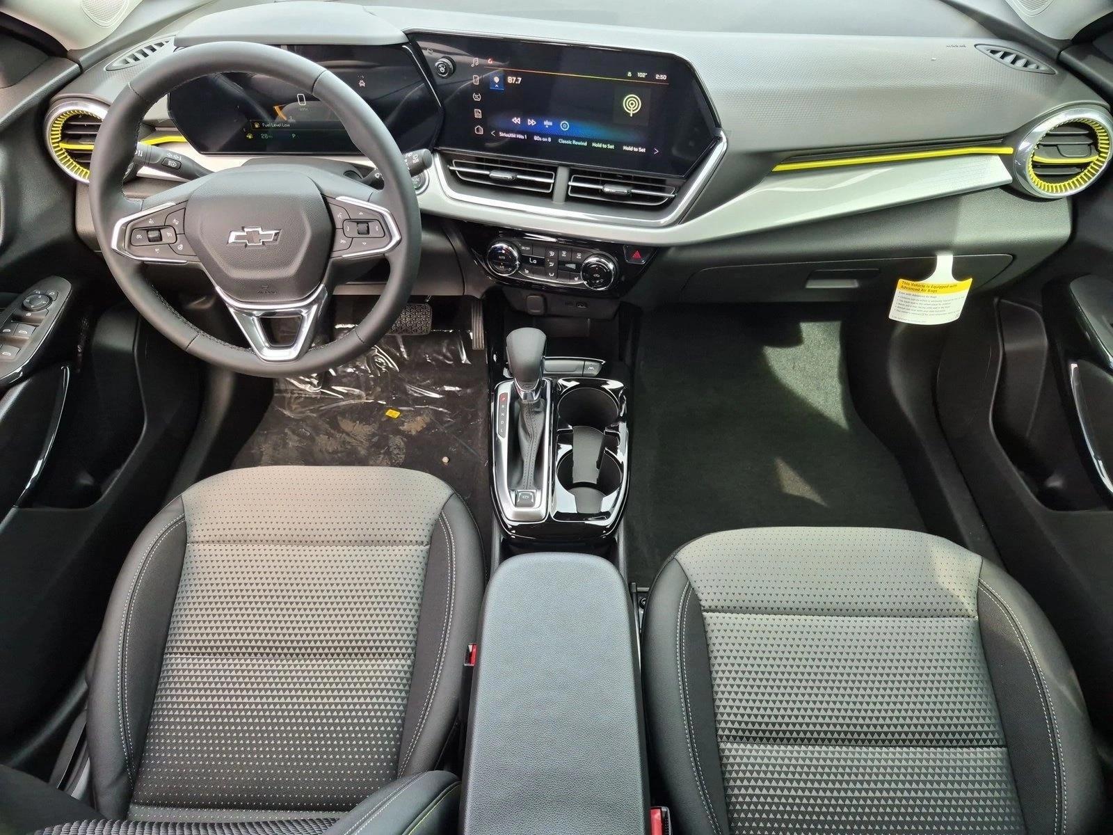 Thumbnail: 2026 Chevrolet Trax - 4