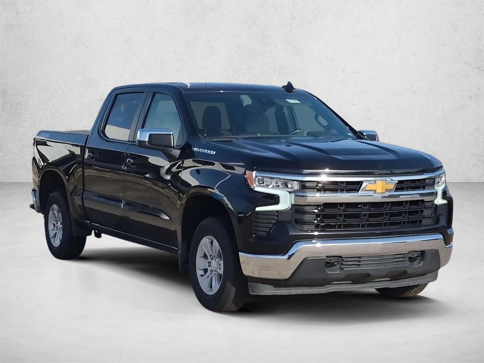 2025 Chevrolet Silverado 1500 LT - Photo 3