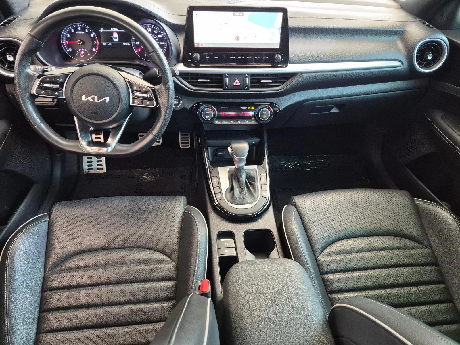 Thumbnail: 2022 Kia Forte - 3