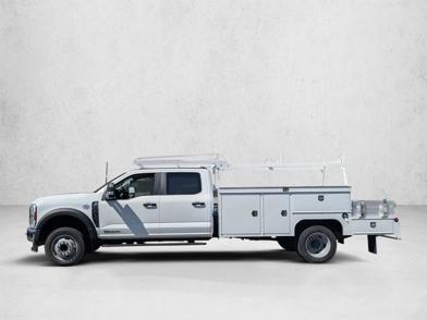 2025 Ford Super Duty F-550 DRW