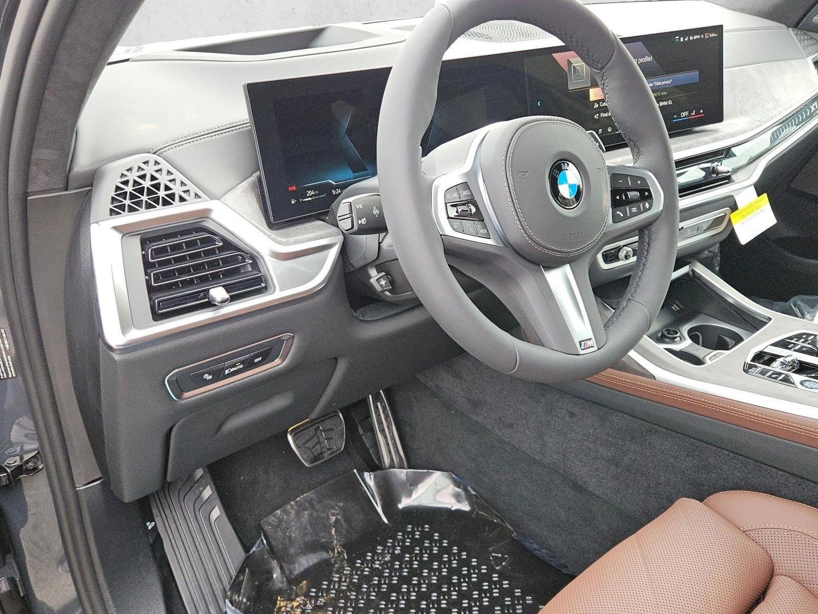 Thumbnail: 2027 BMW X7 - 3