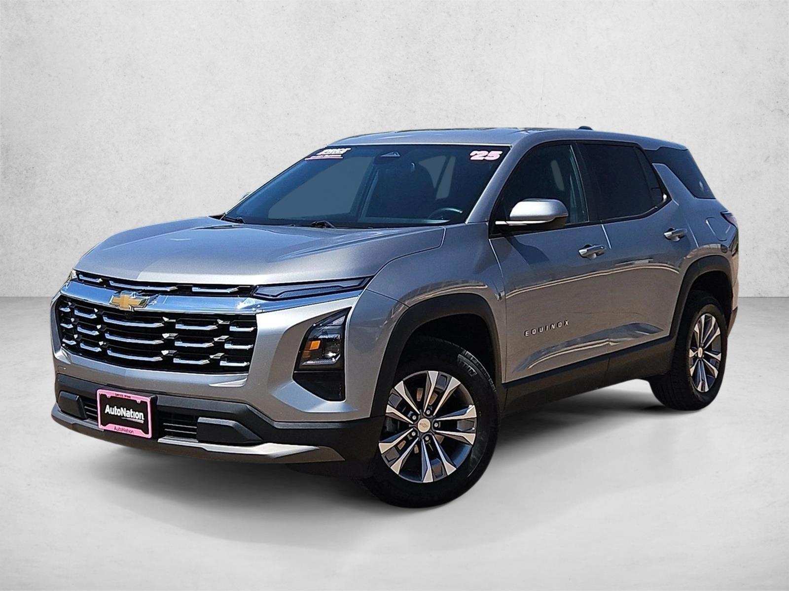 2025 Chevrolet Equinox LT - Photo 1