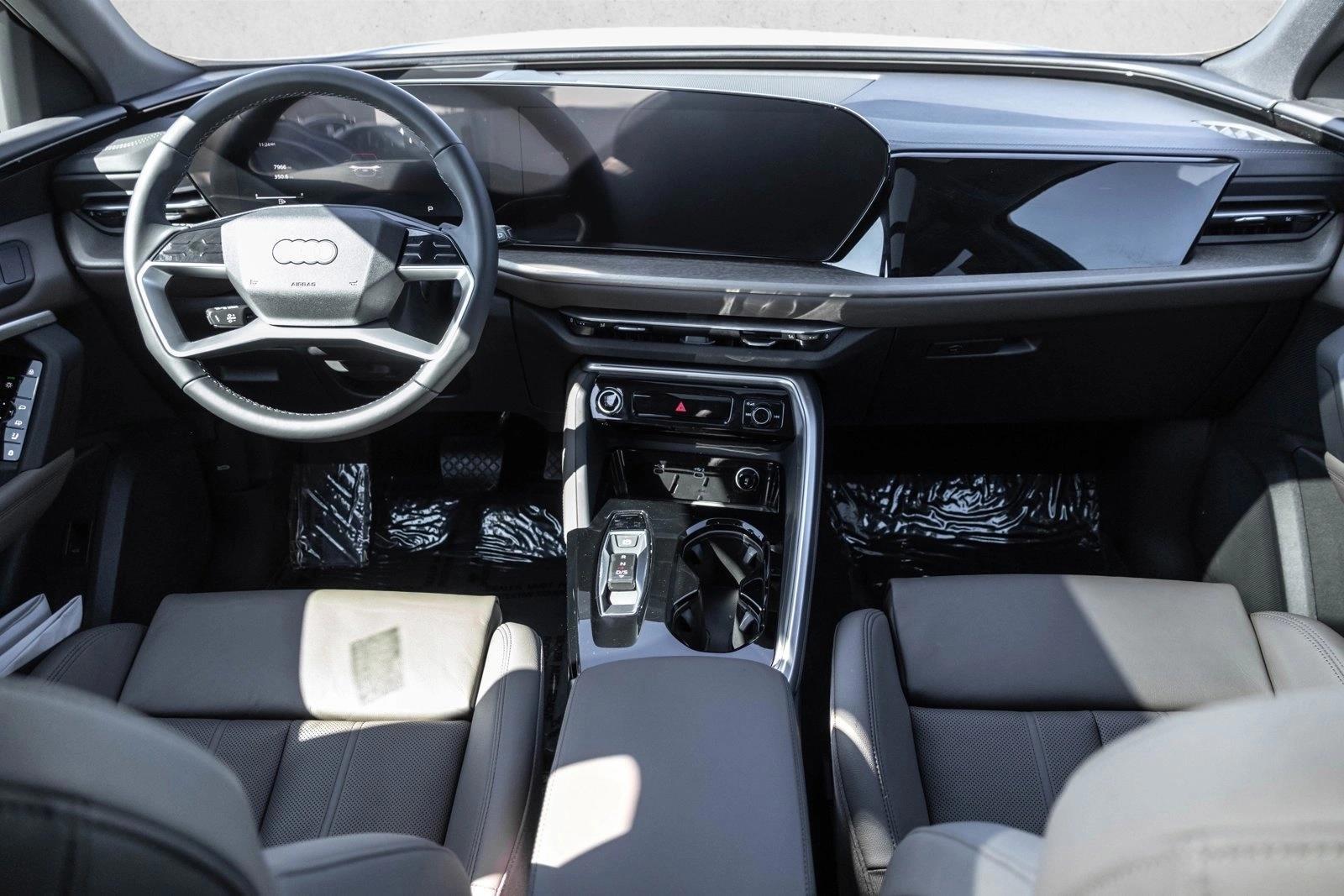 Thumbnail: 2025 Audi Q5 - 4